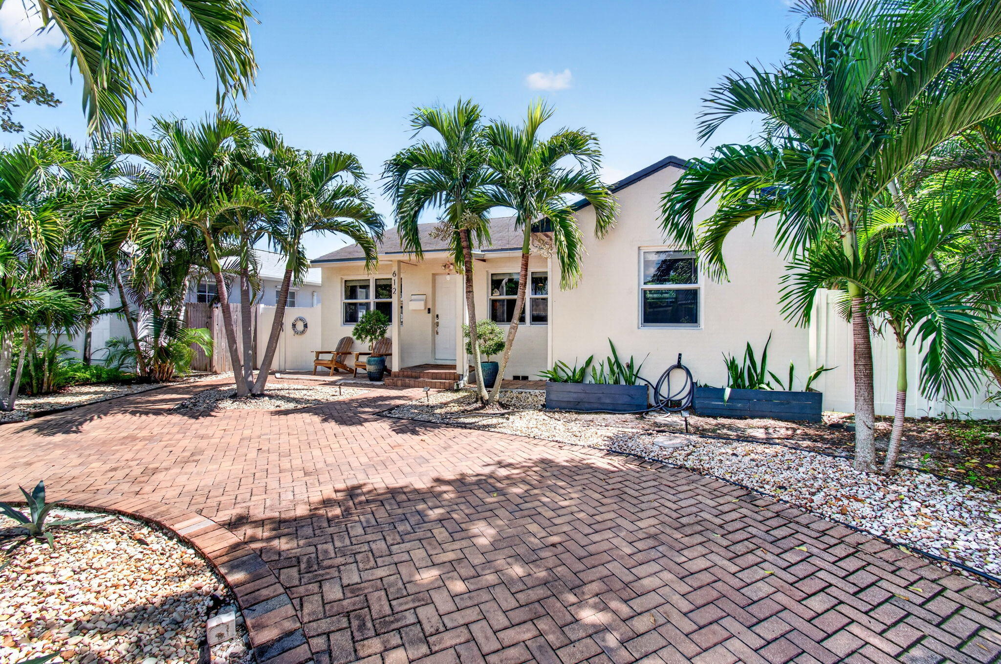 main property photo 60
