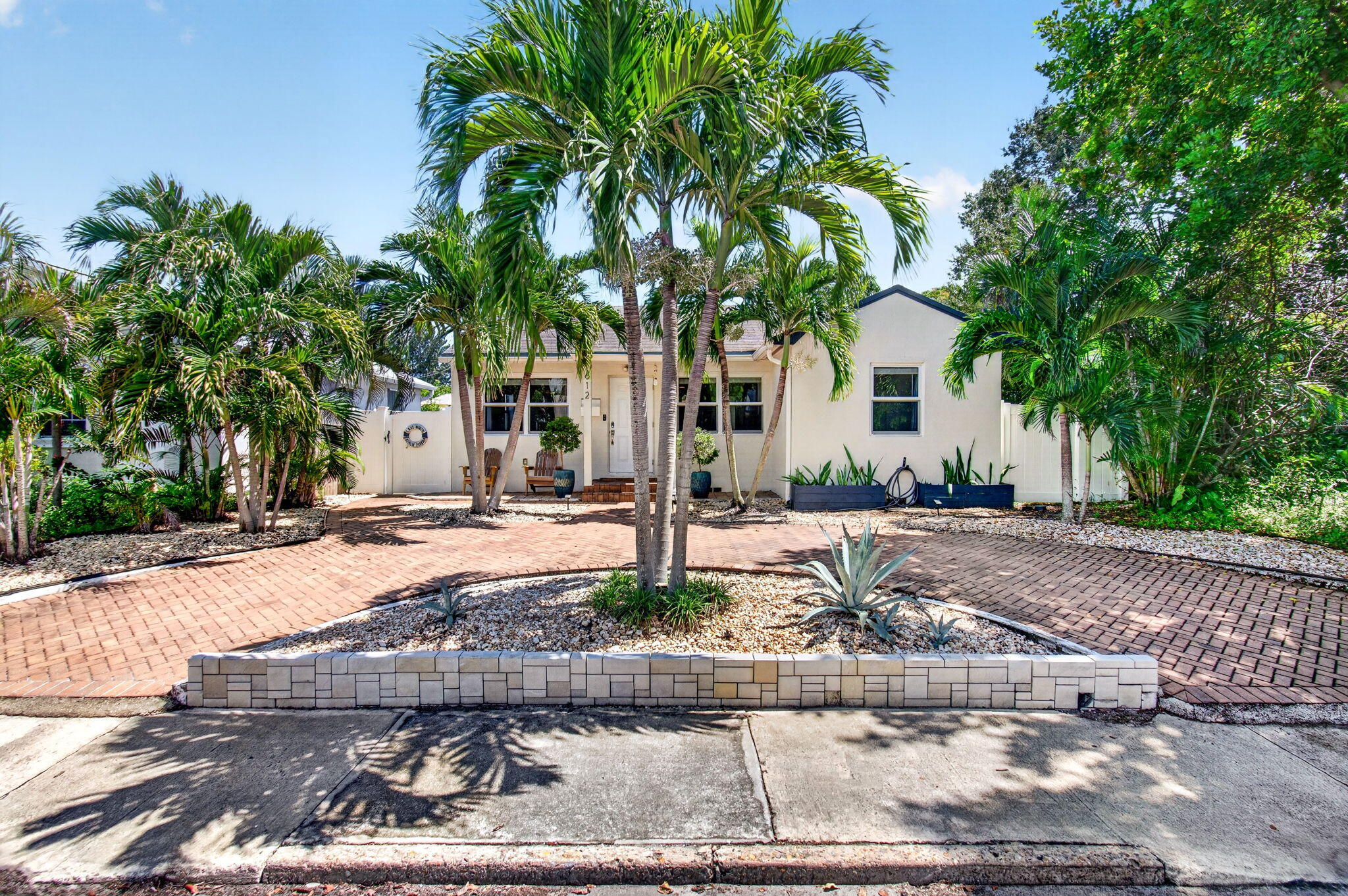 main property photo 61