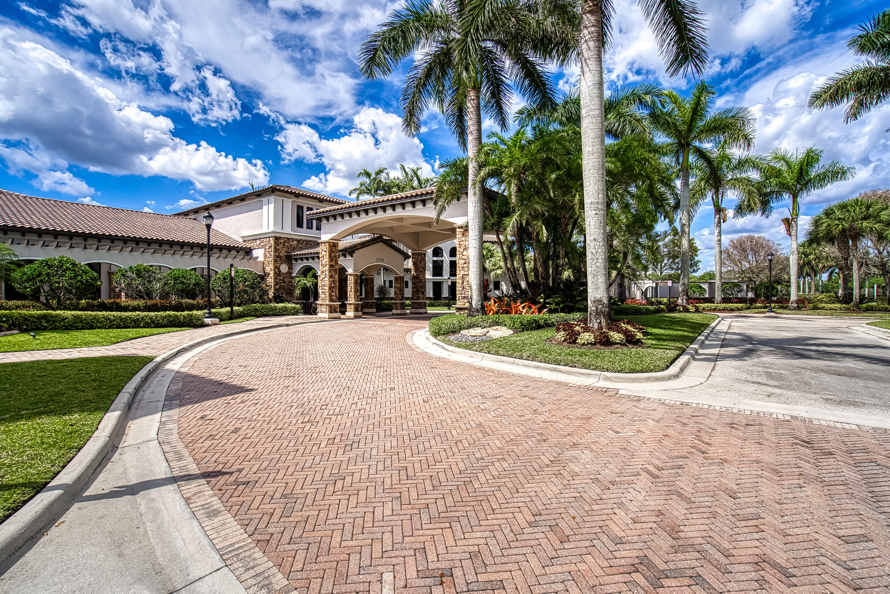 main property photo 67
