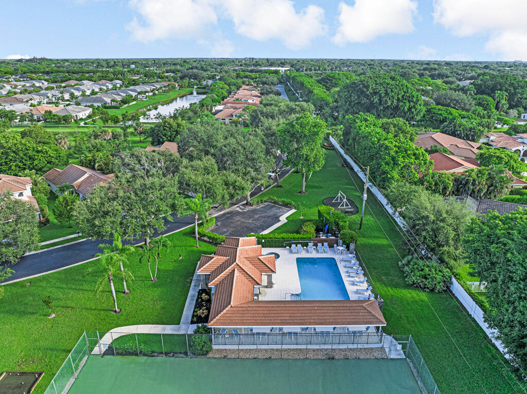main property photo 45