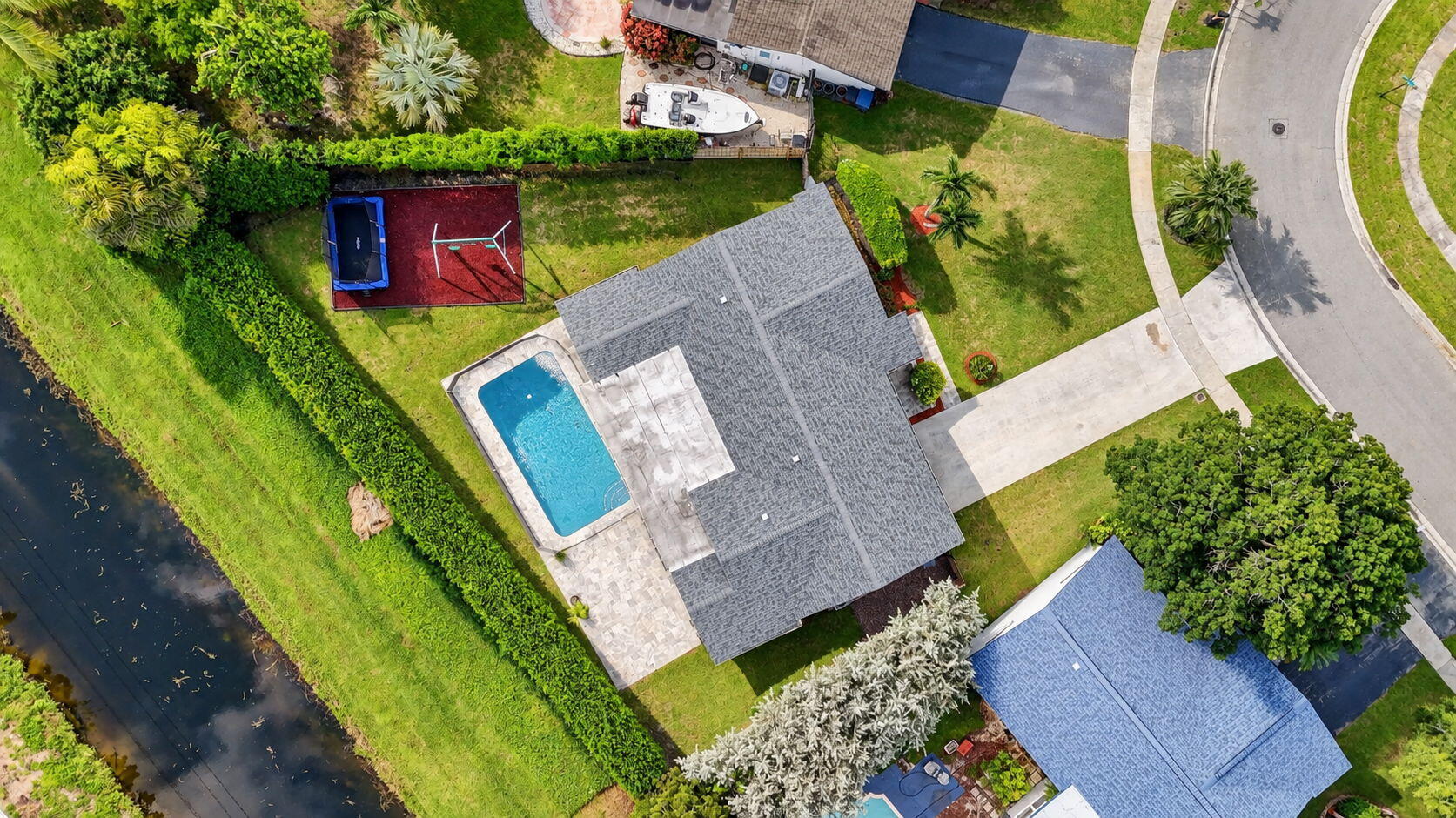 main property photo 68