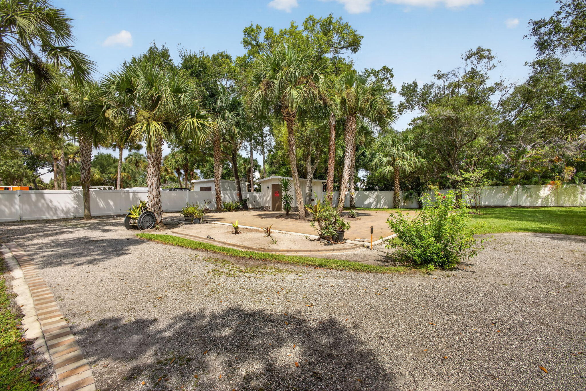 main property photo 59