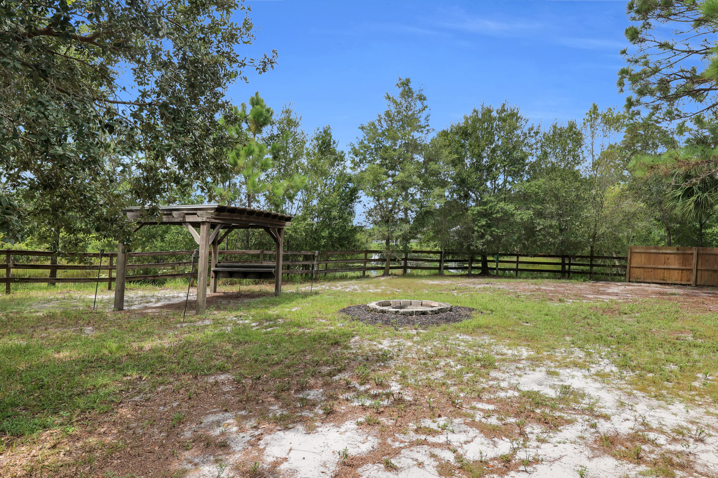 main property photo 75