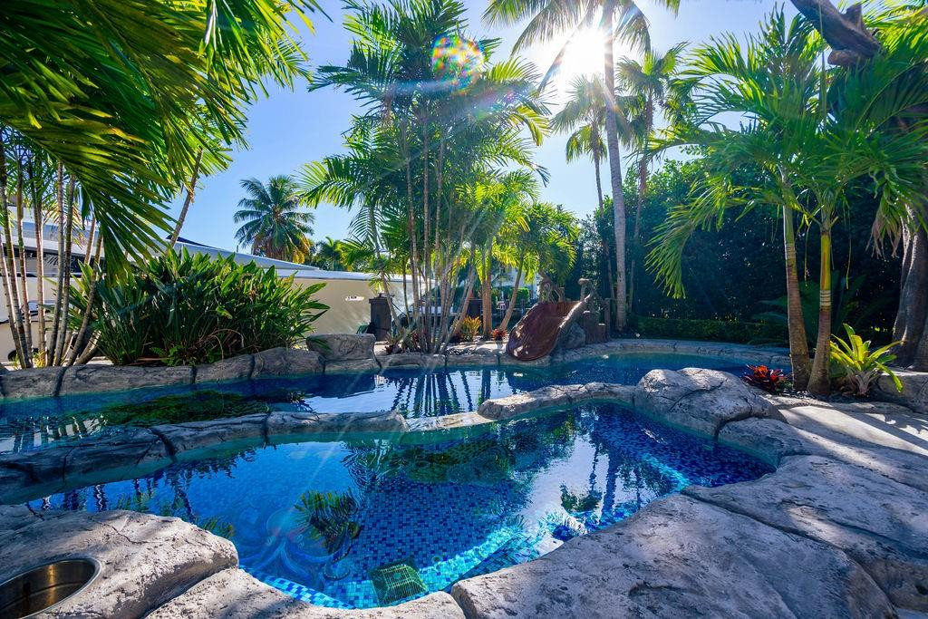main property photo 74