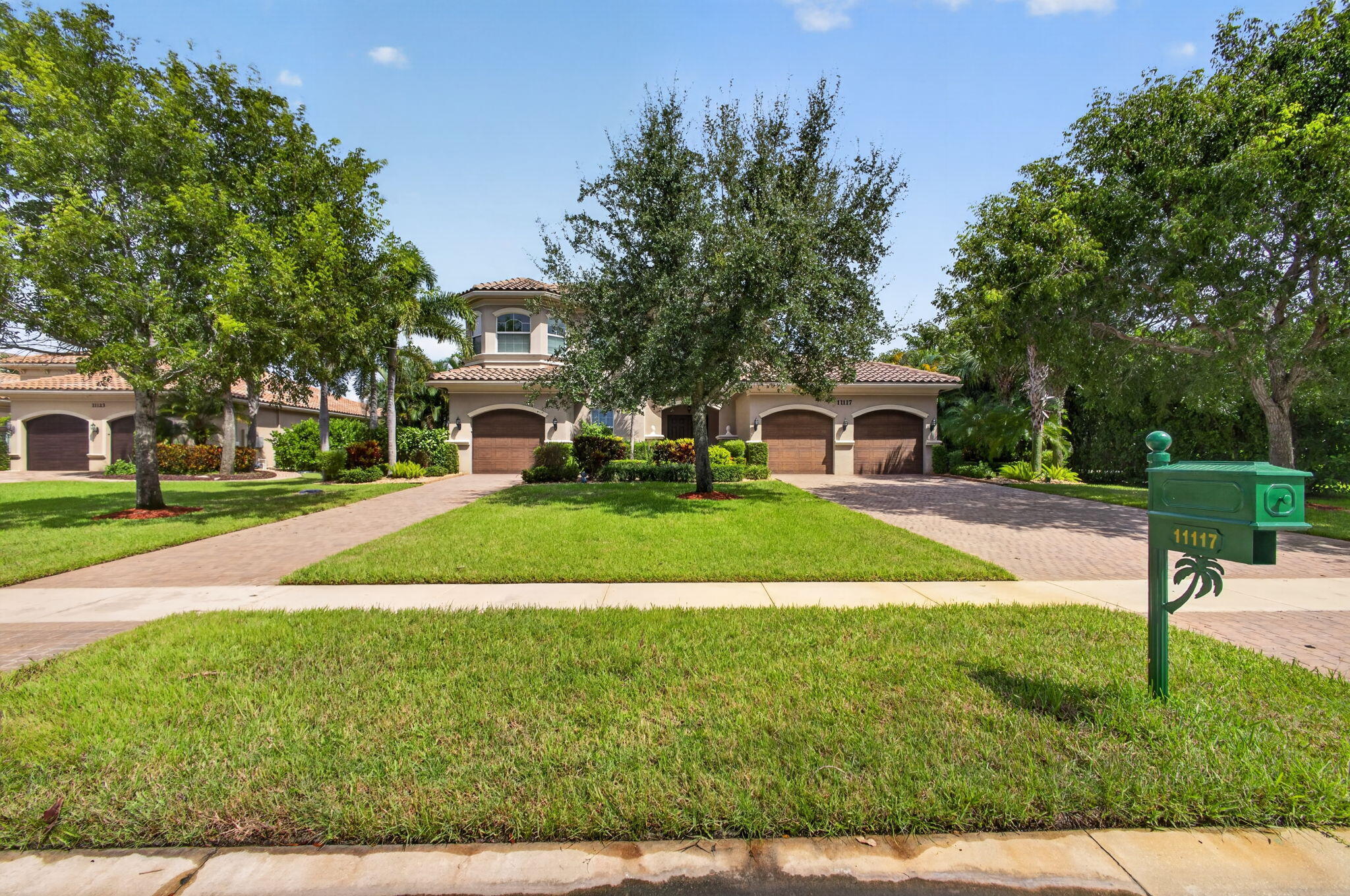 main property photo 17