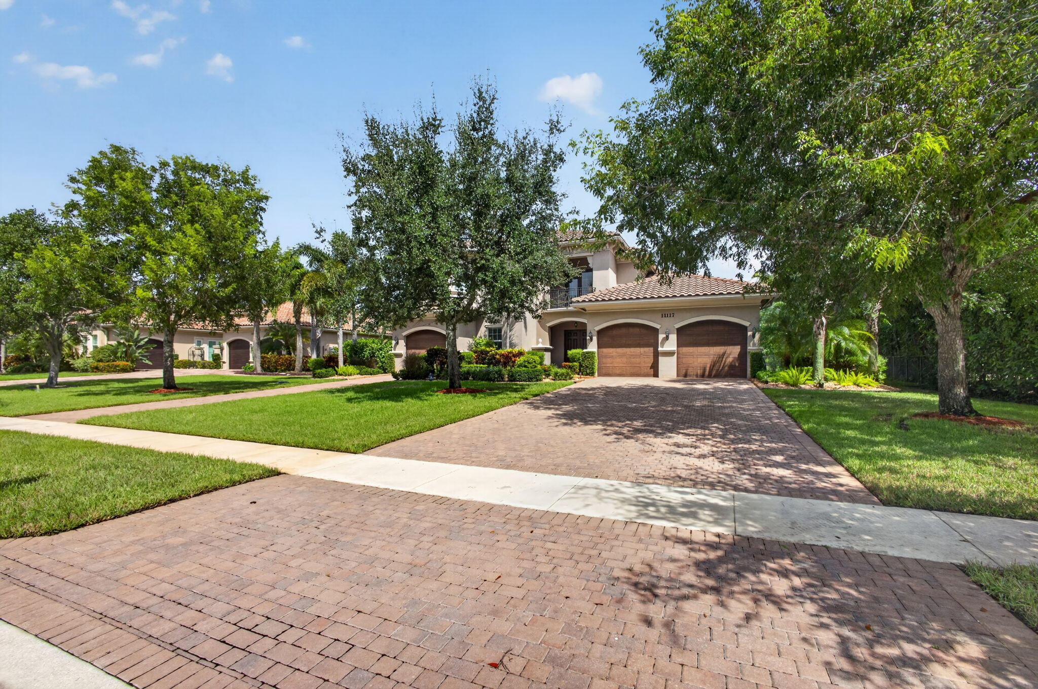 main property photo 19