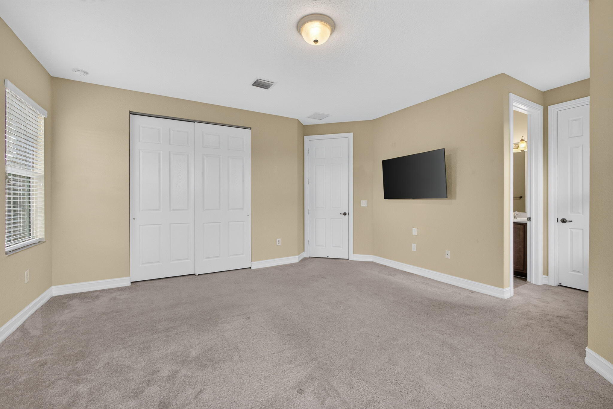 main property photo 81