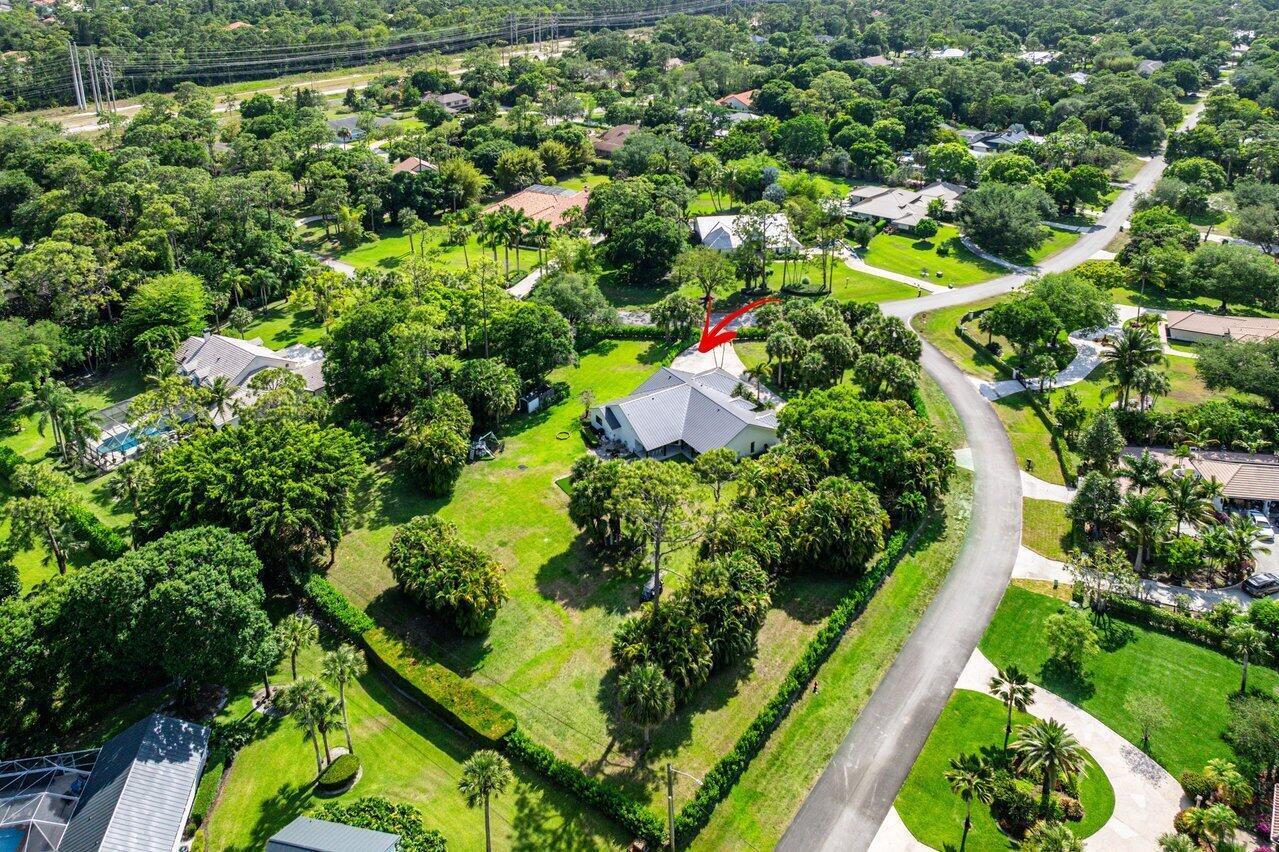 main property photo 40