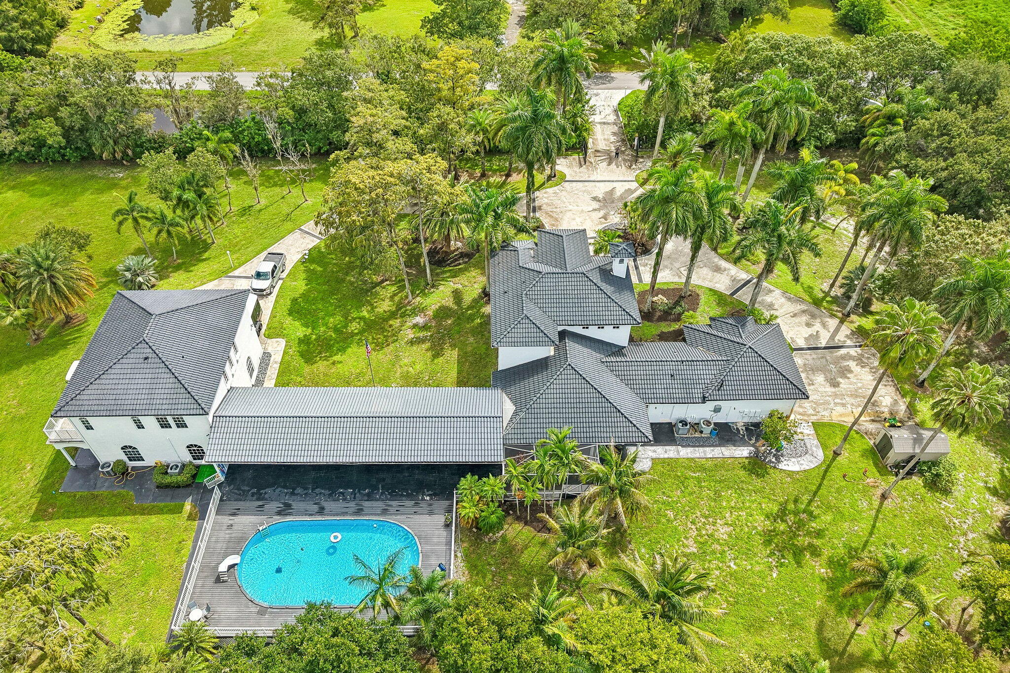 main property photo 66