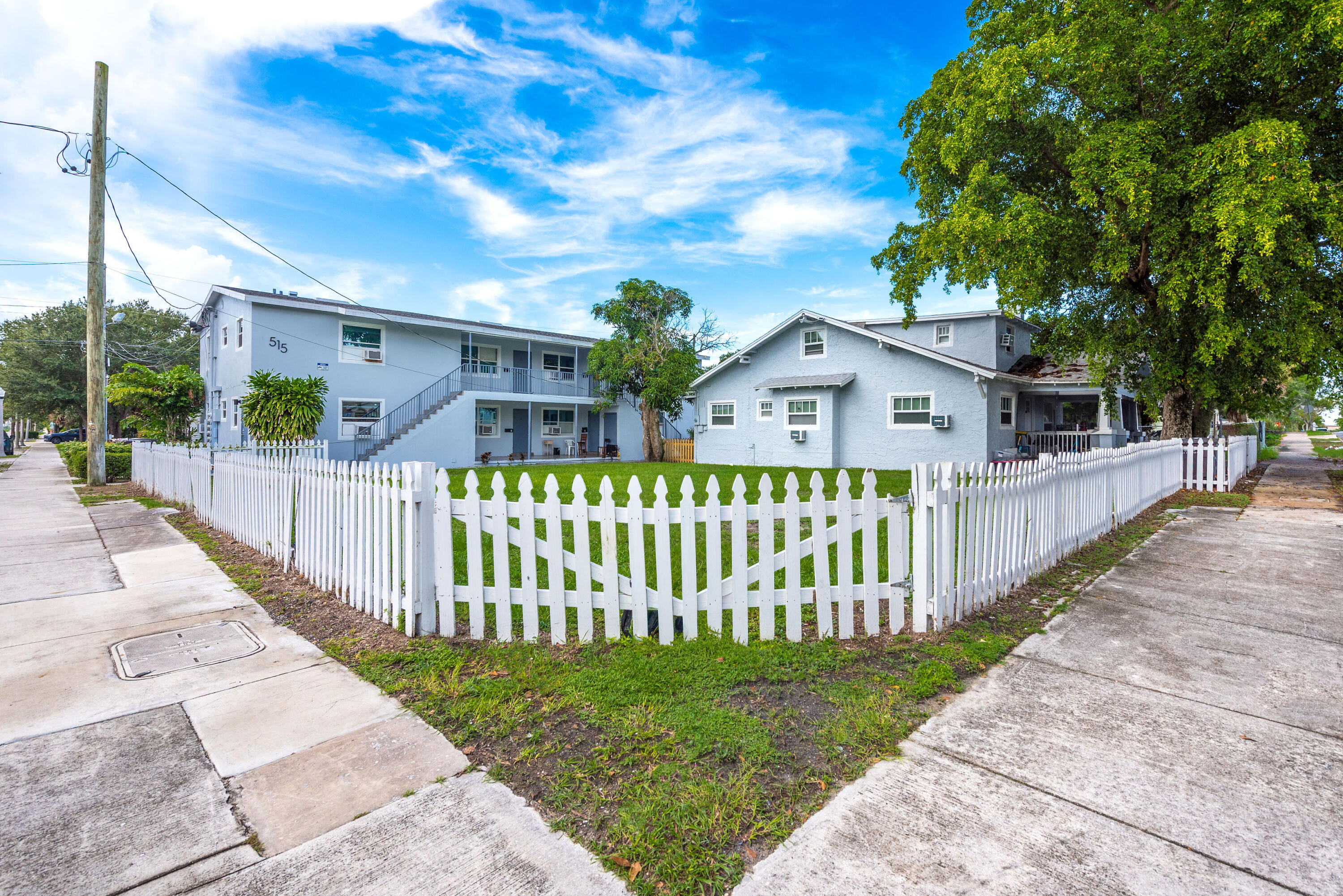 main property photo 23