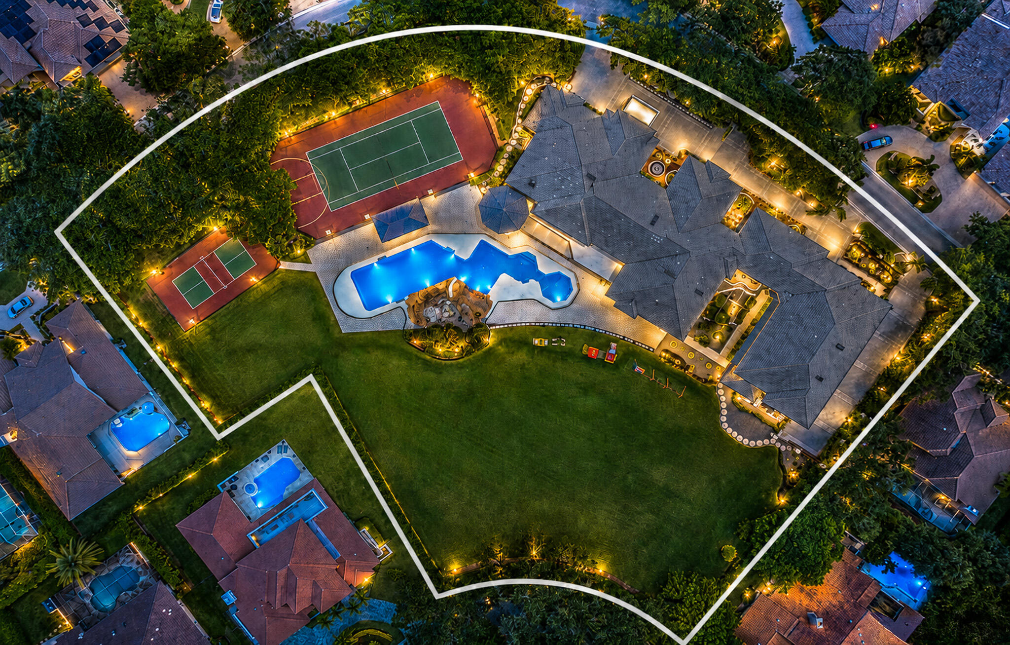 main property photo 3