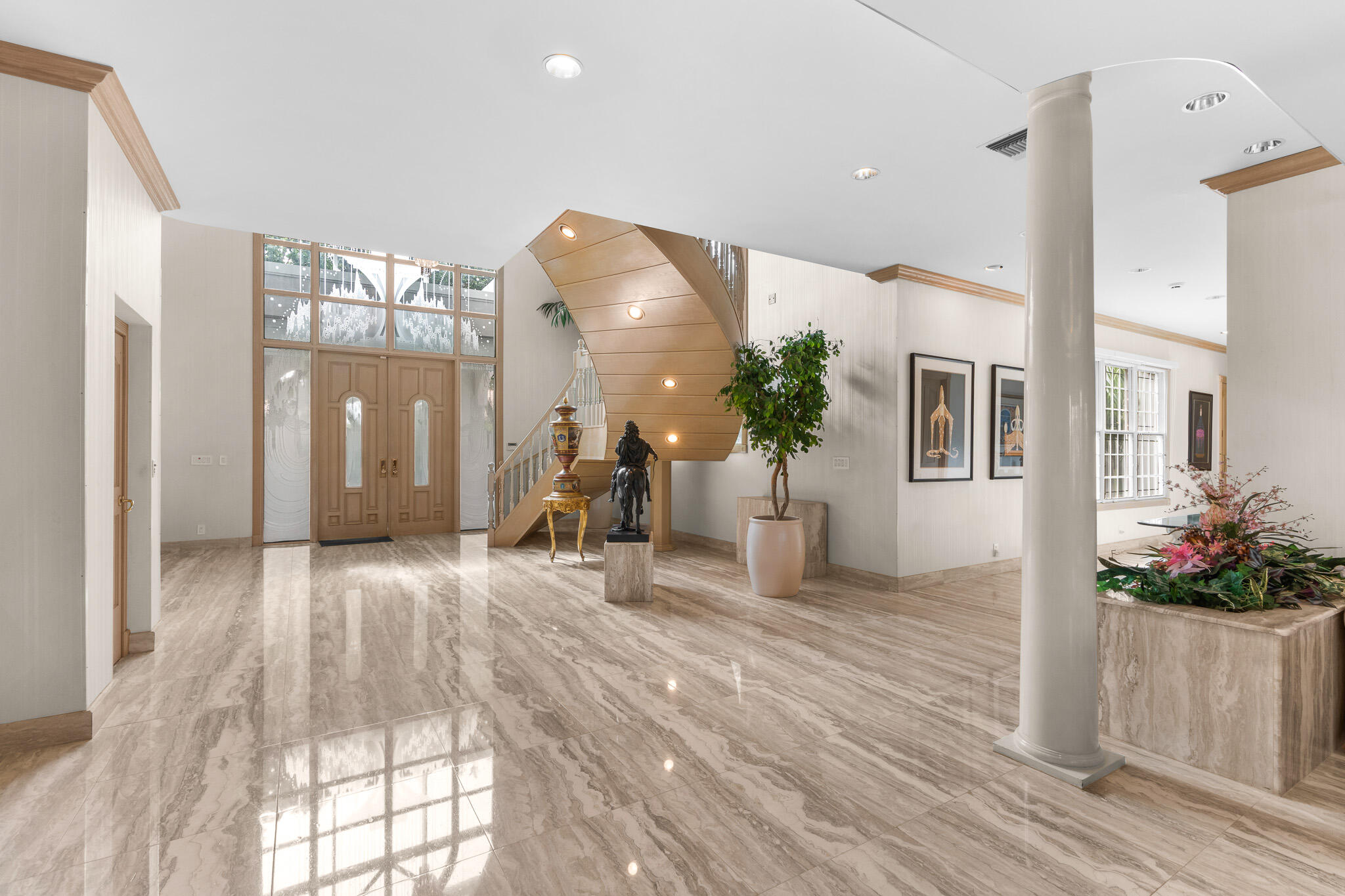 main property photo 34