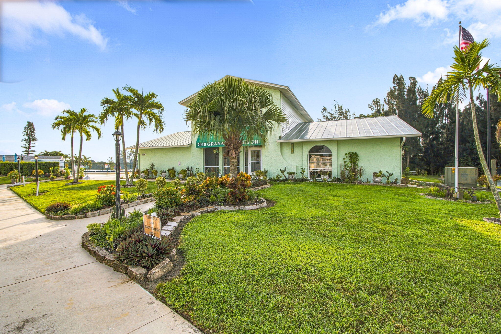 main property photo 15
