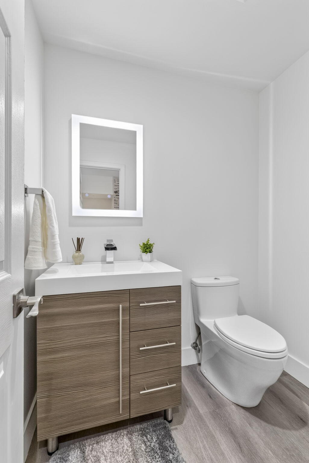 main property photo 59