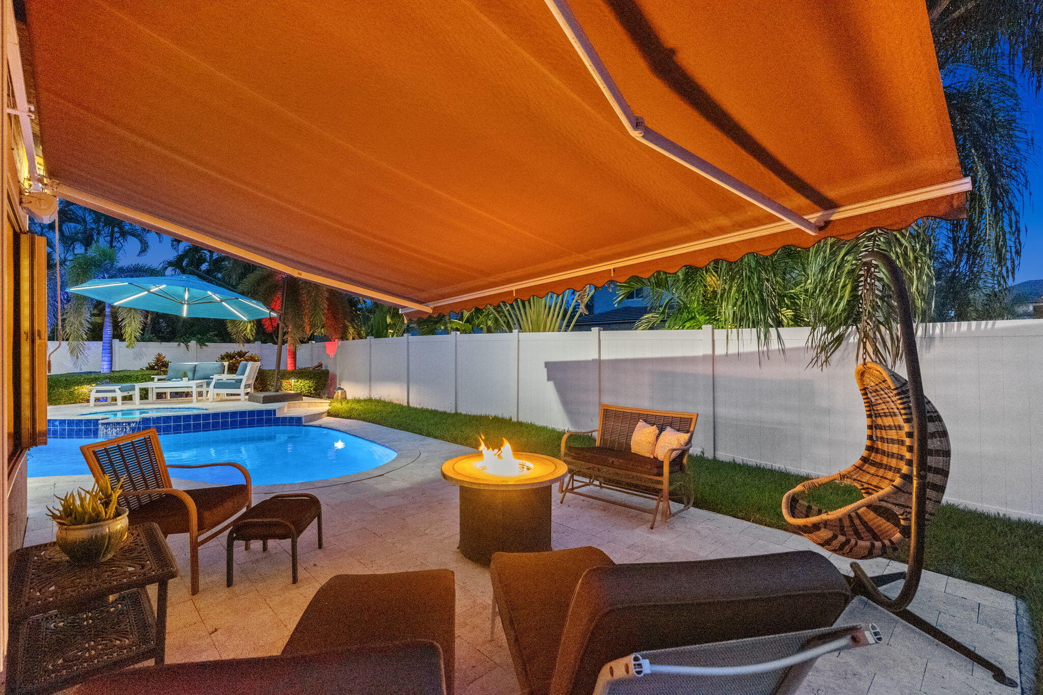 main property photo 8