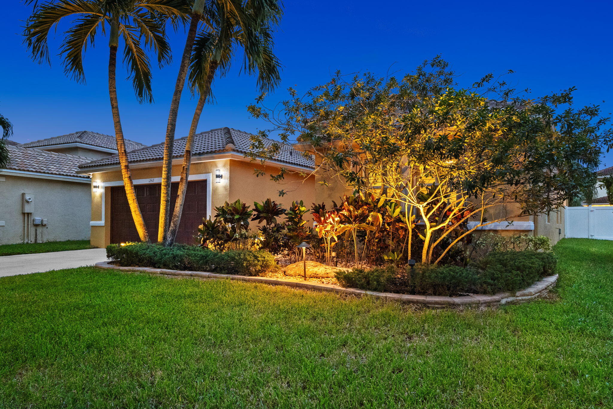 main property photo 90