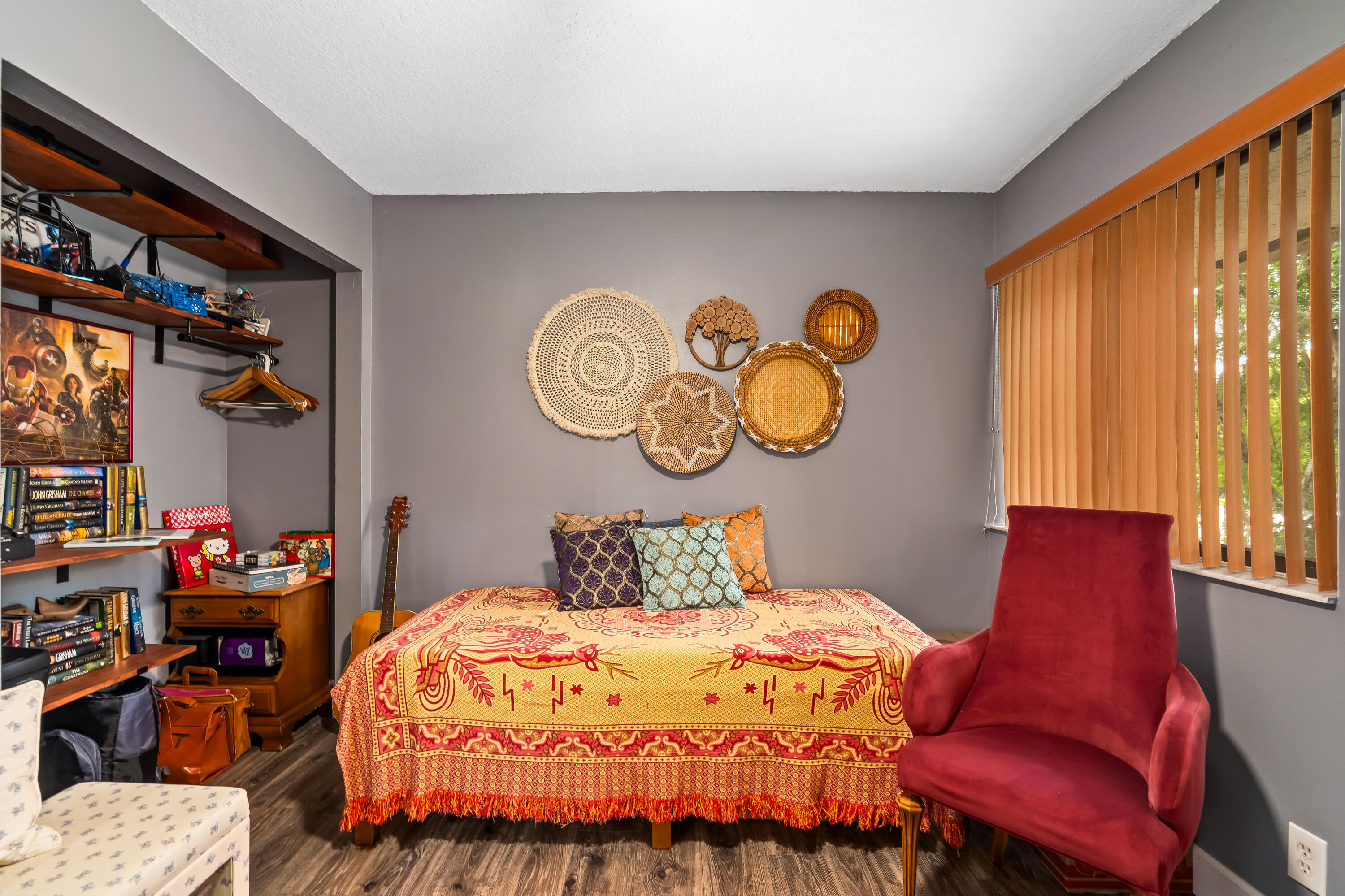 main property photo 23