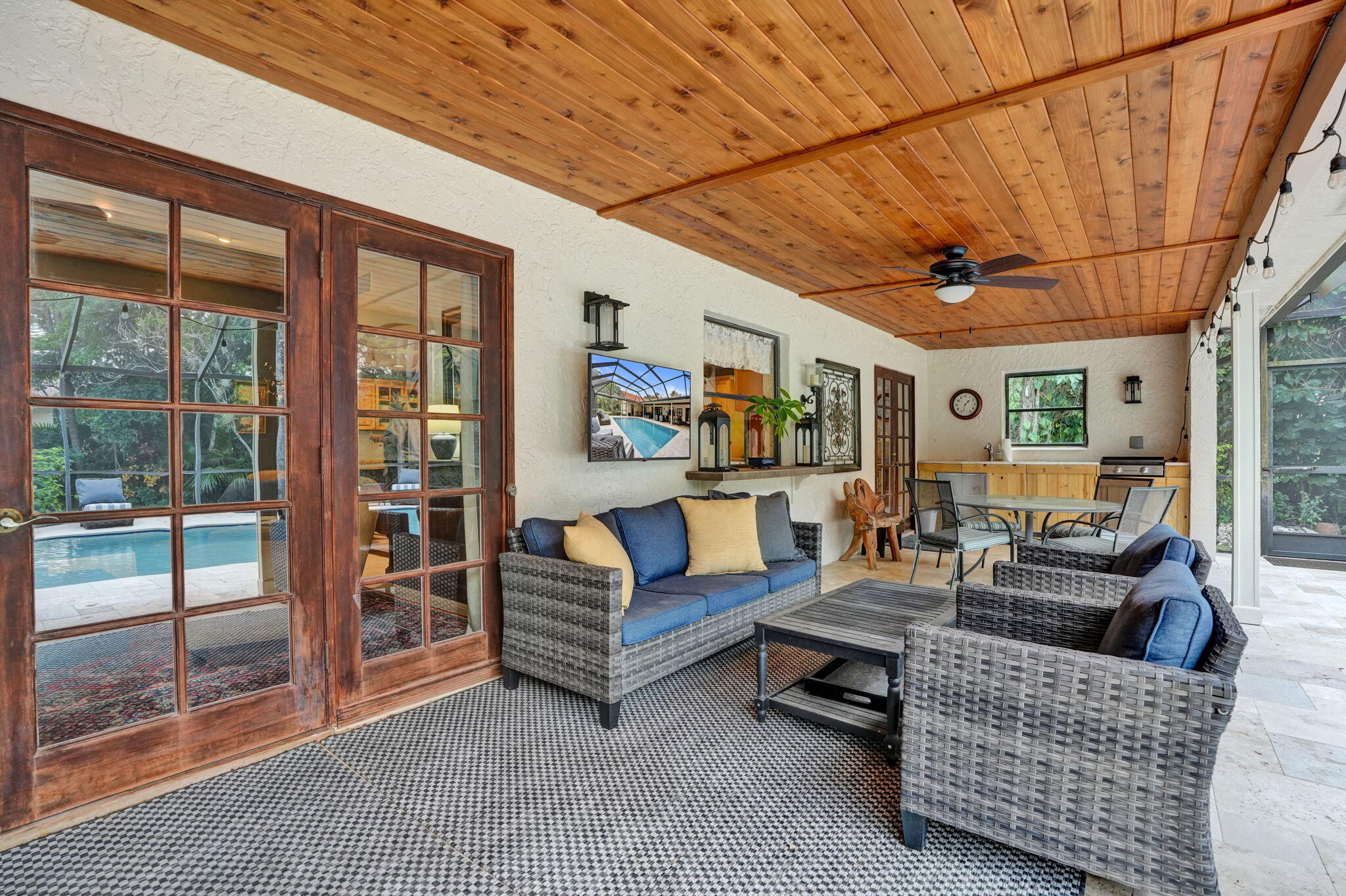 main property photo 79