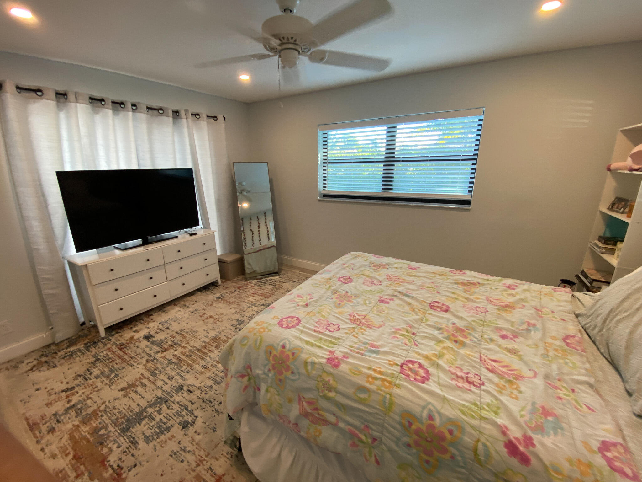 main property photo 54