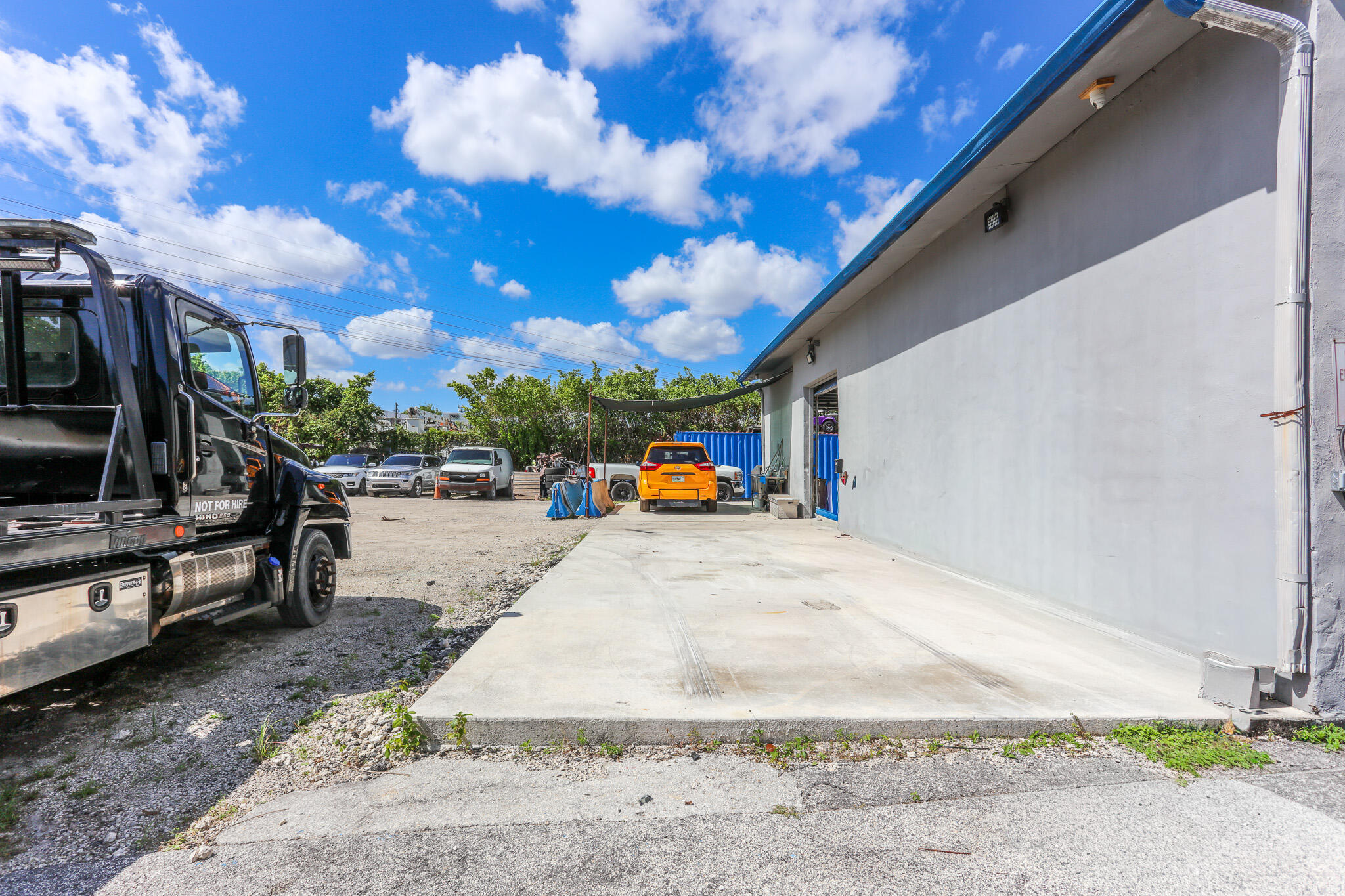 main property photo 30
