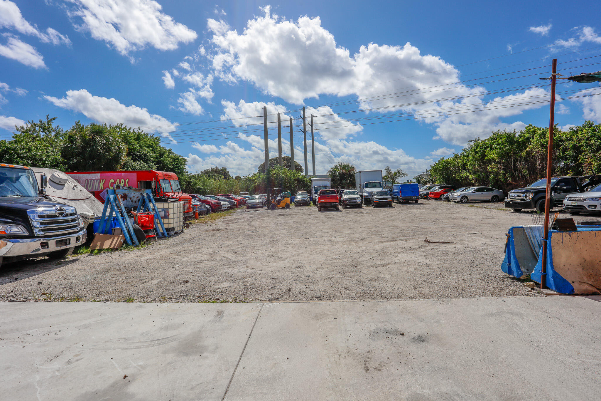 main property photo 35