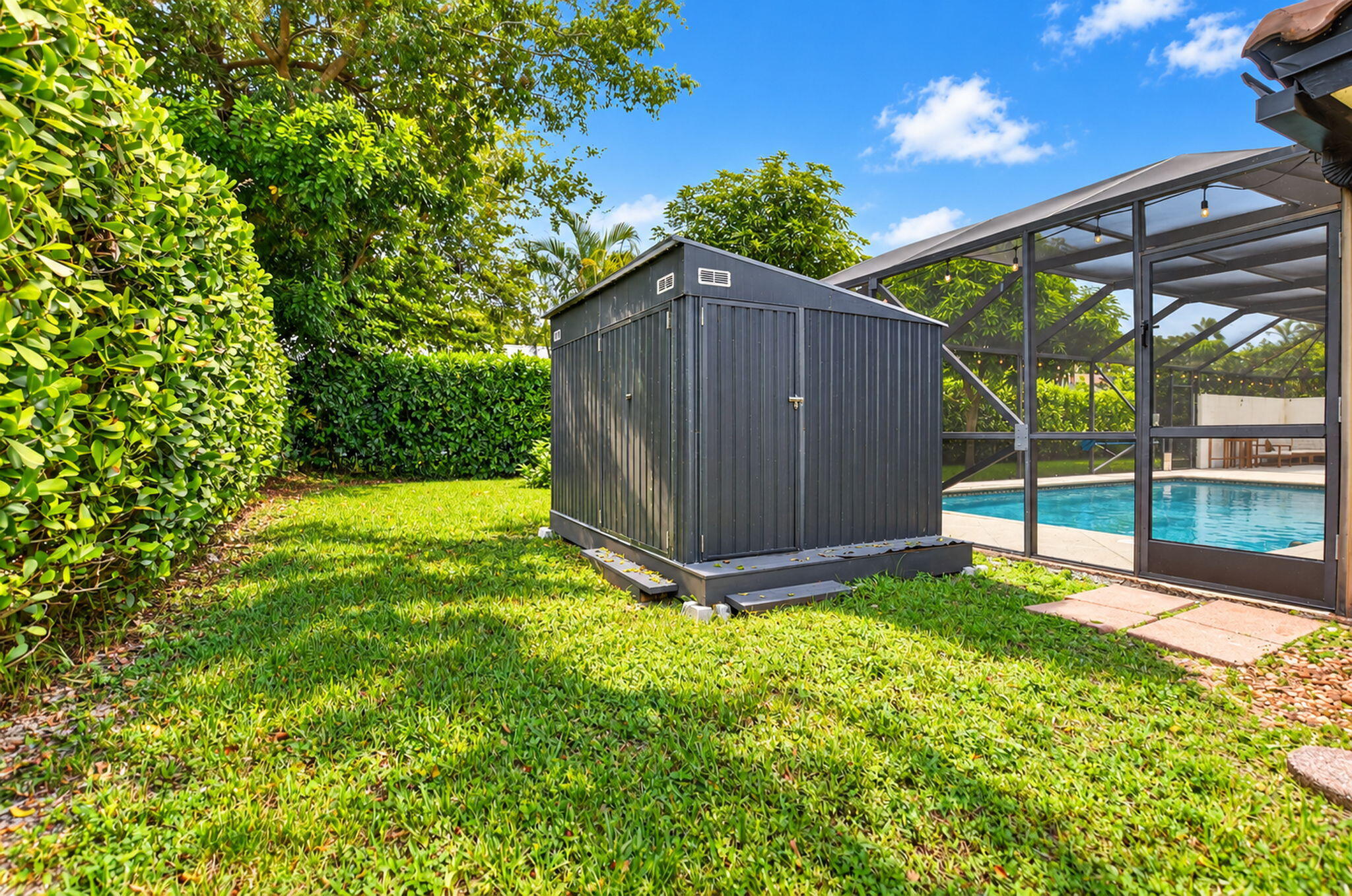 main property photo 59