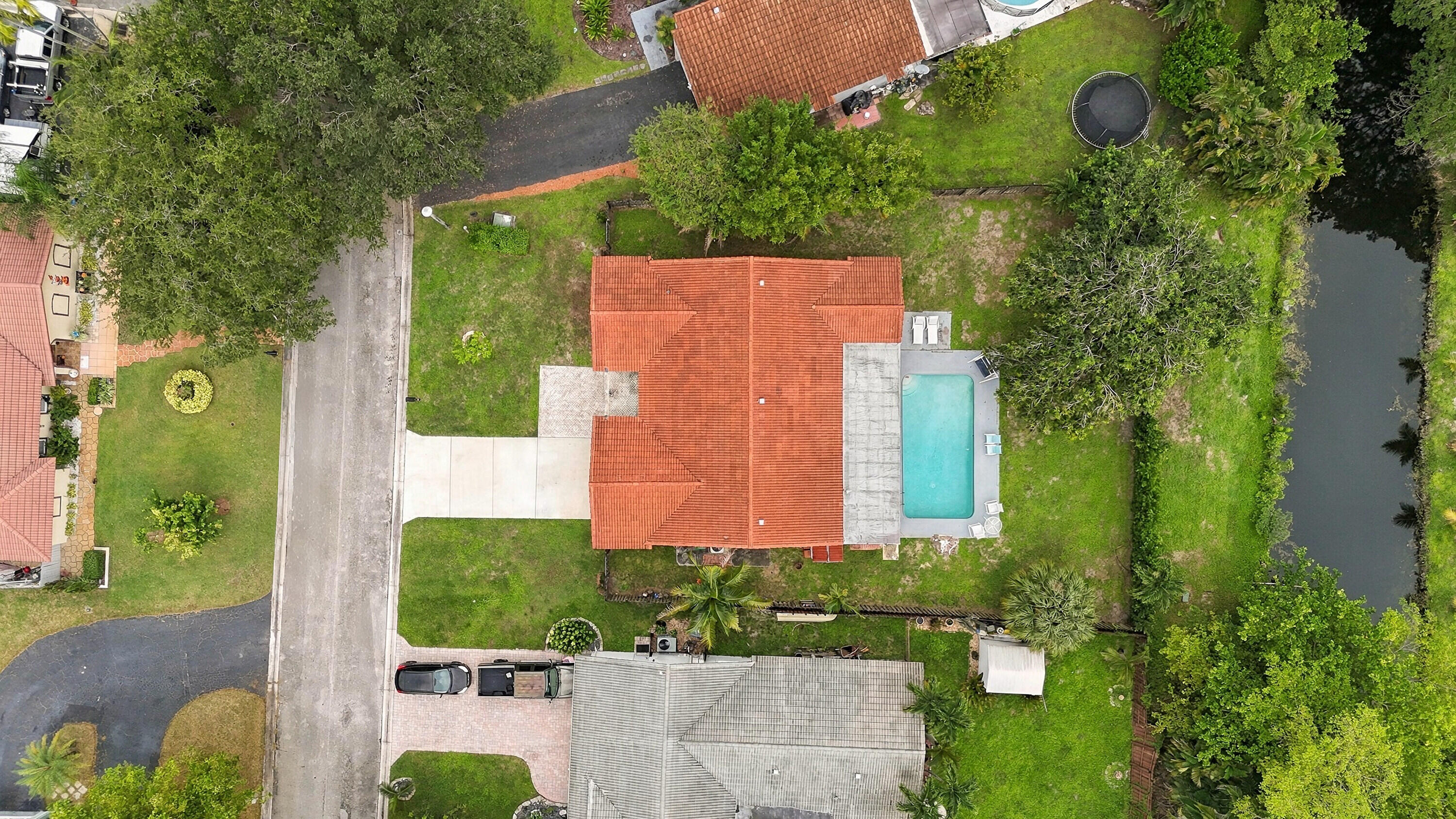 main property photo 60