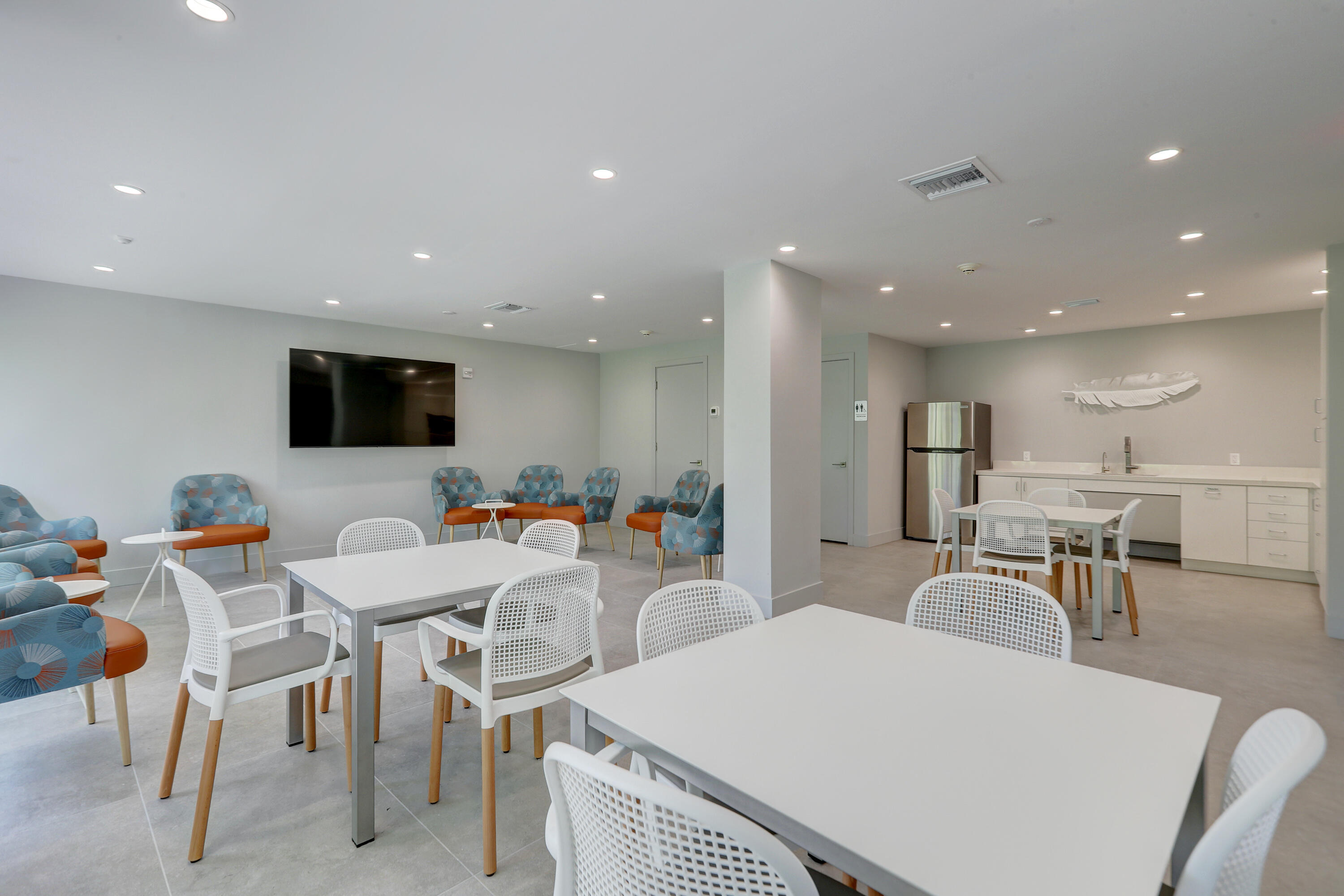 main property photo 78