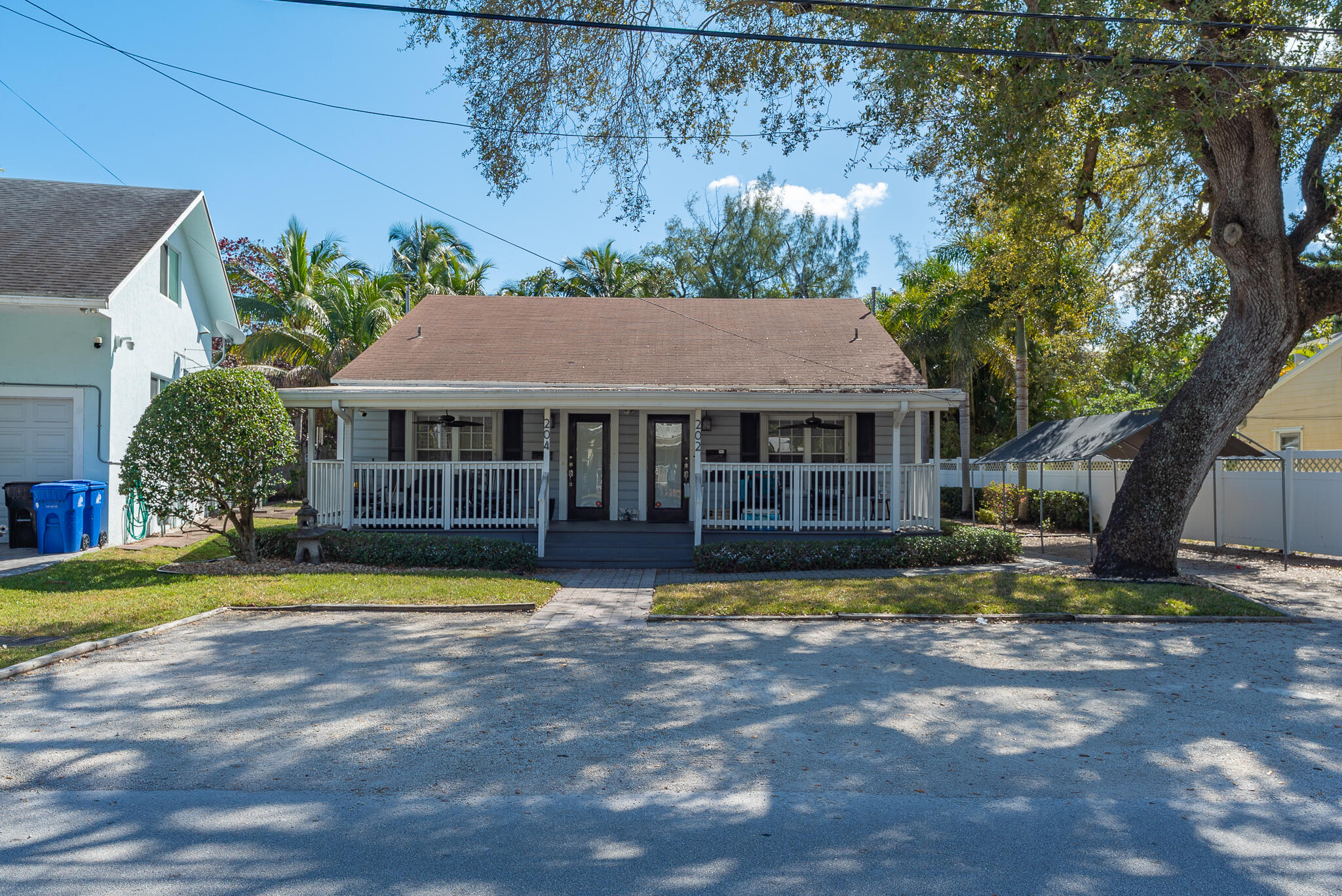 main property photo 14