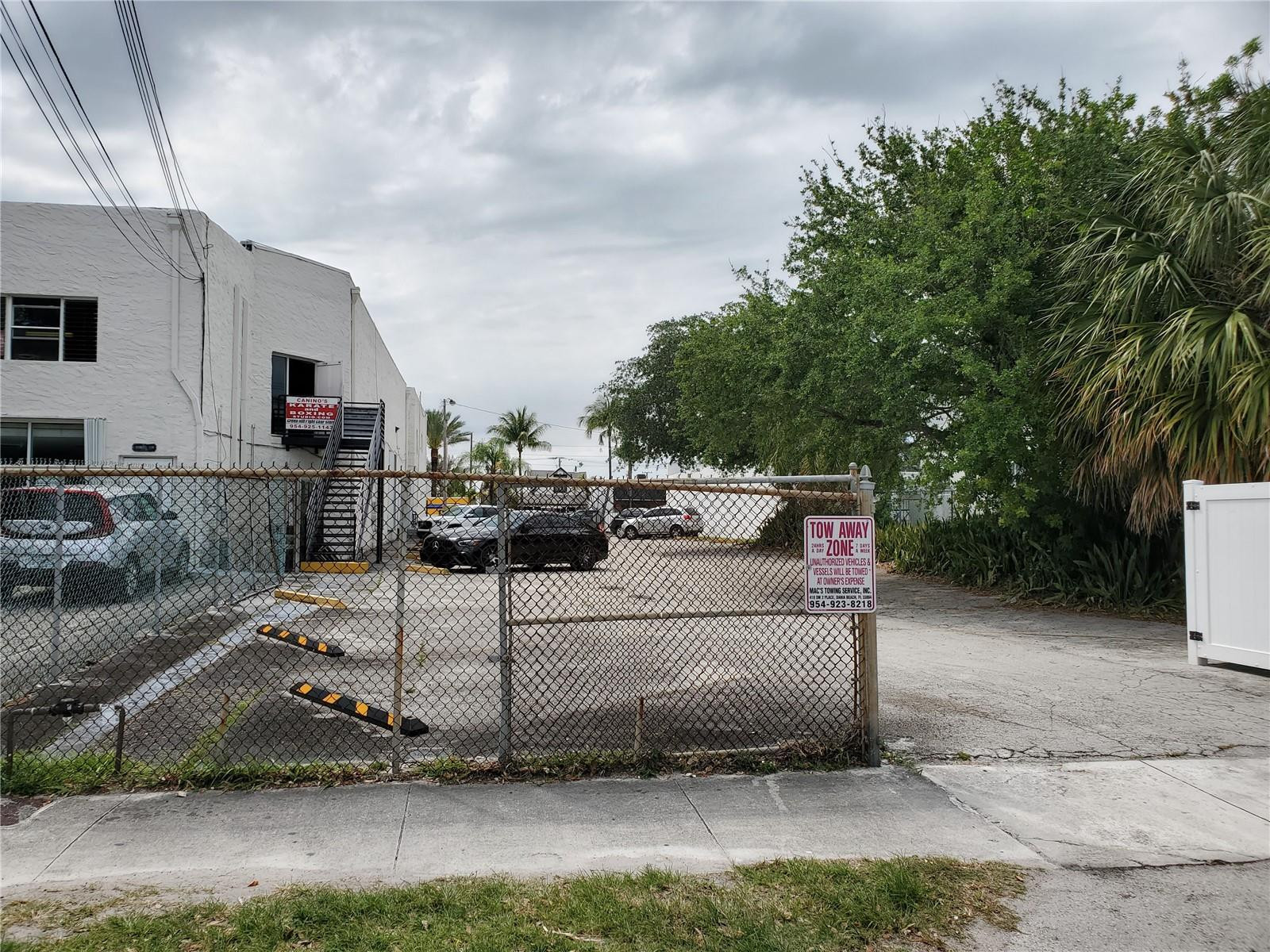 main property photo 32