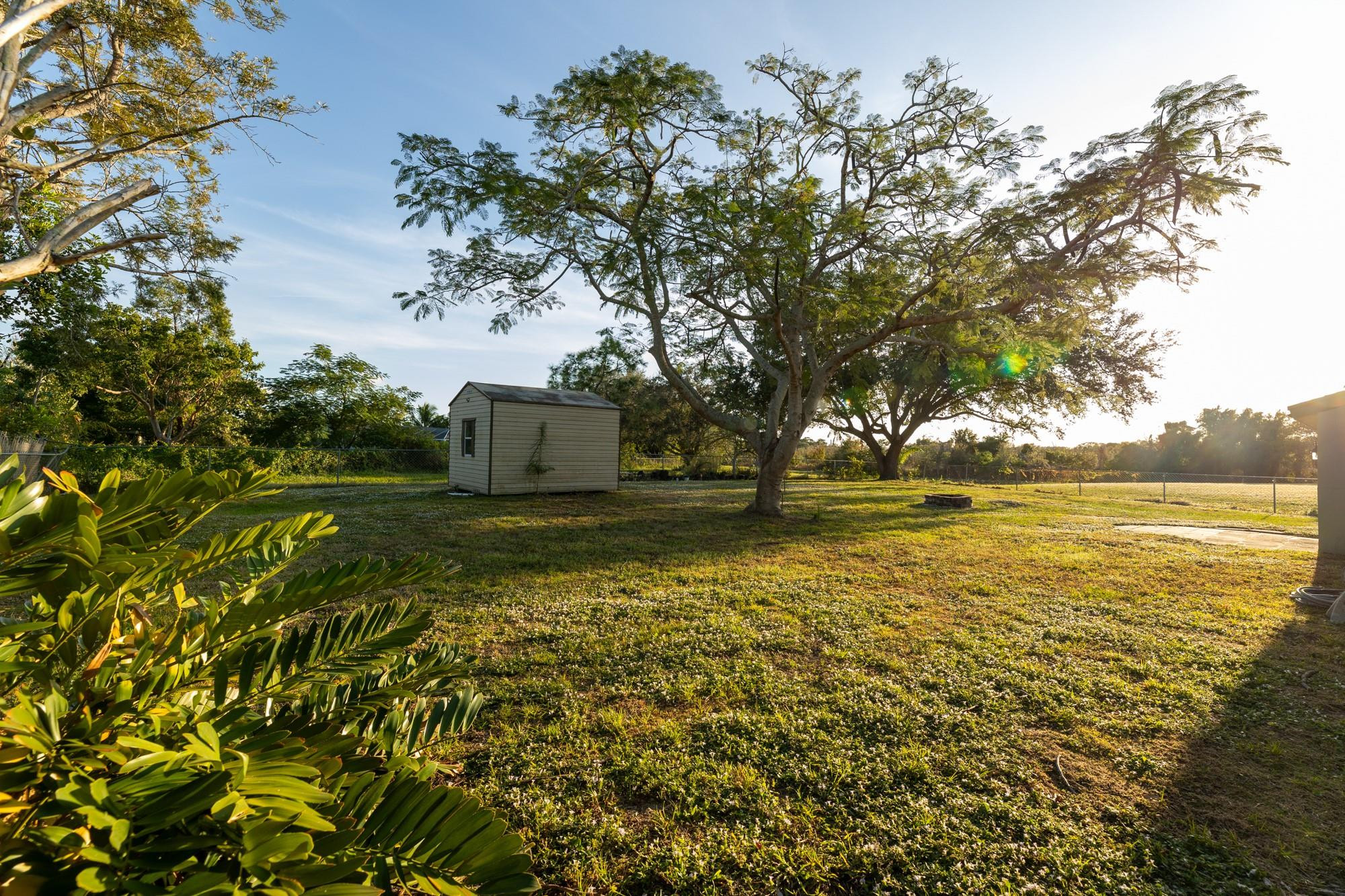 main property photo 40