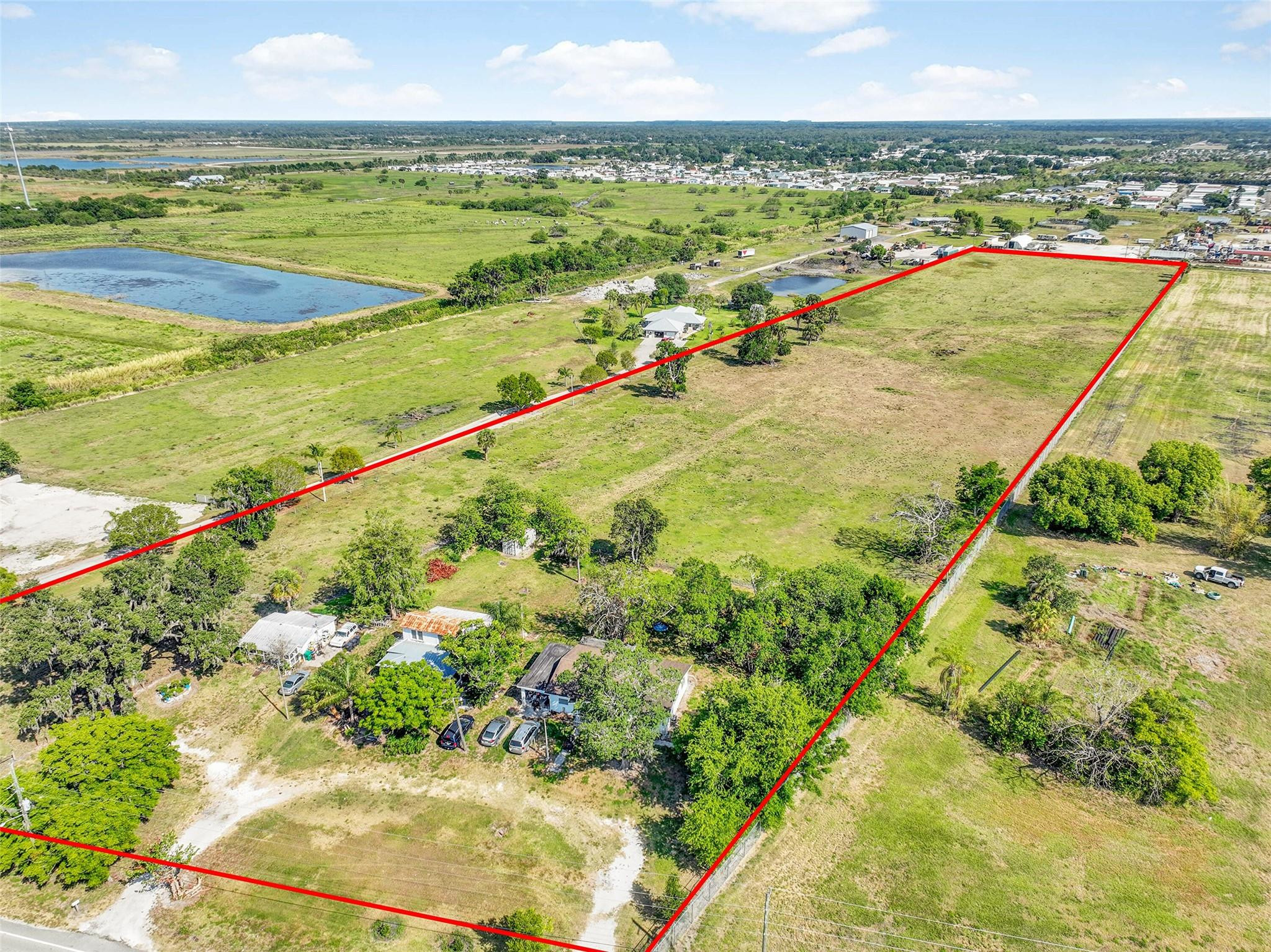 main property photo 10