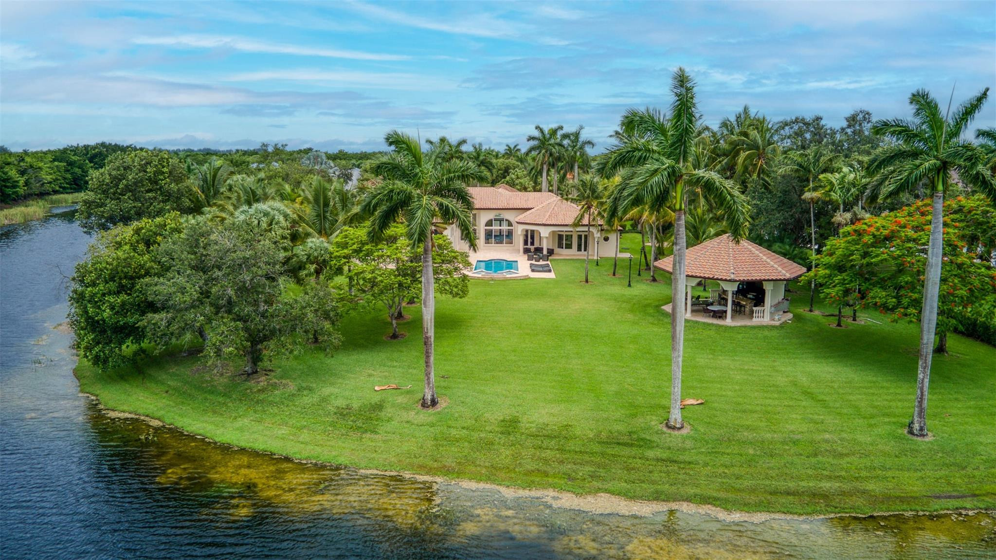 main property photo 76