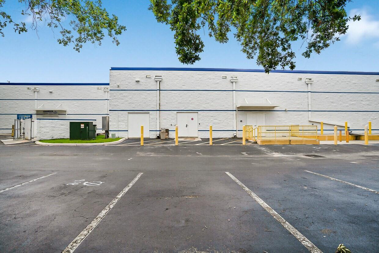 main property photo 4