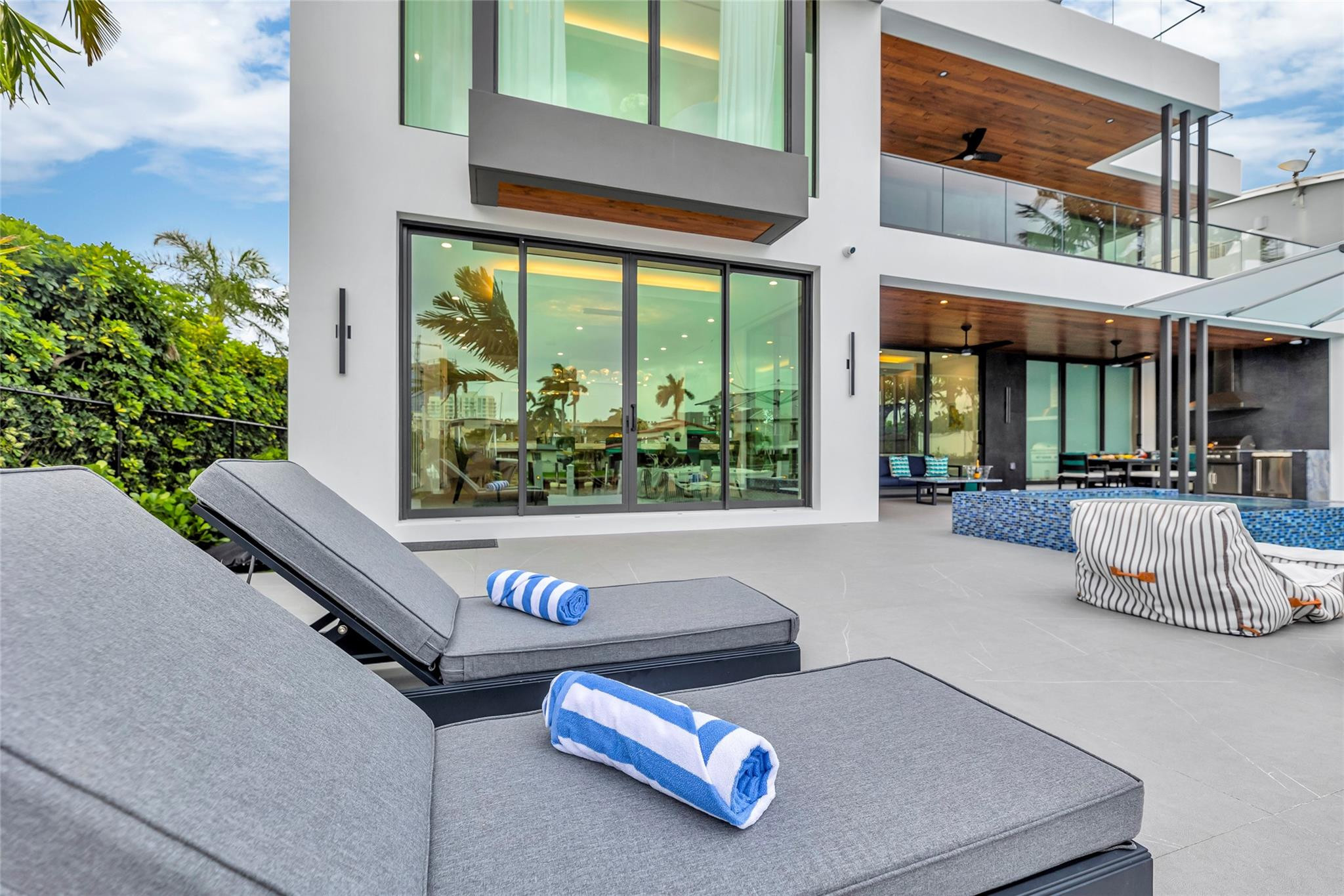 main property photo 65