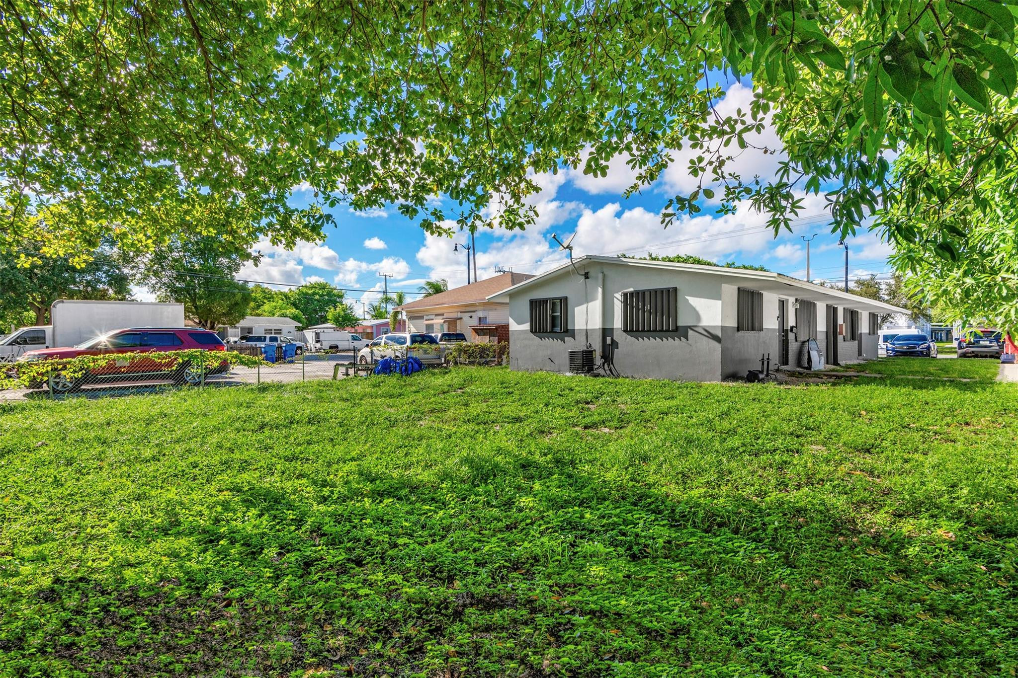main property photo 31