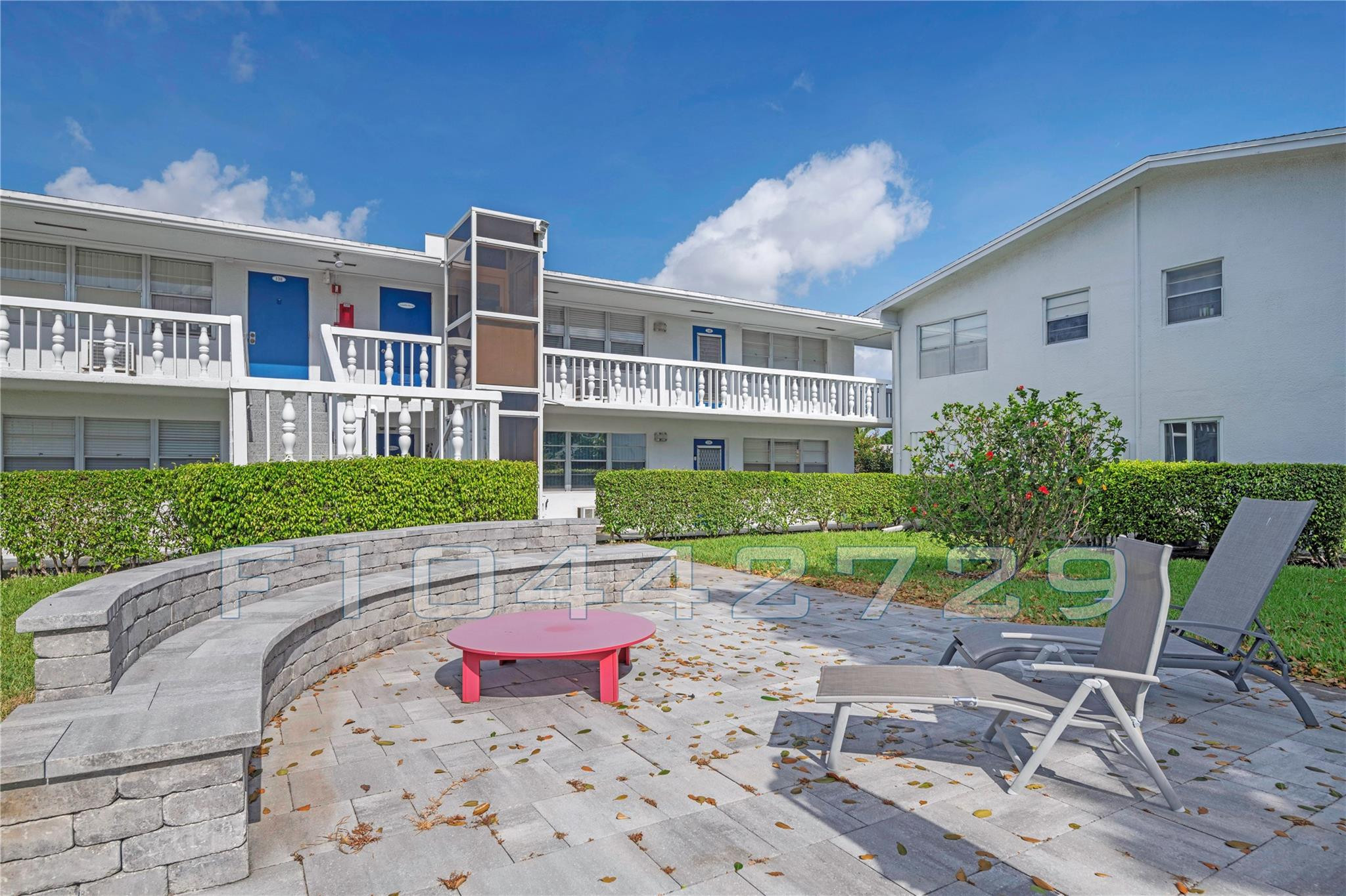 main property photo 14