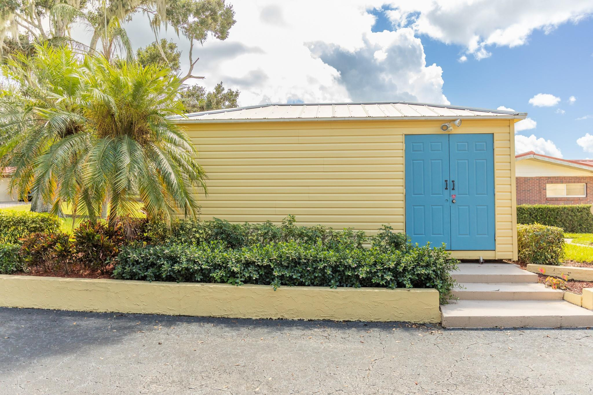 main property photo 40