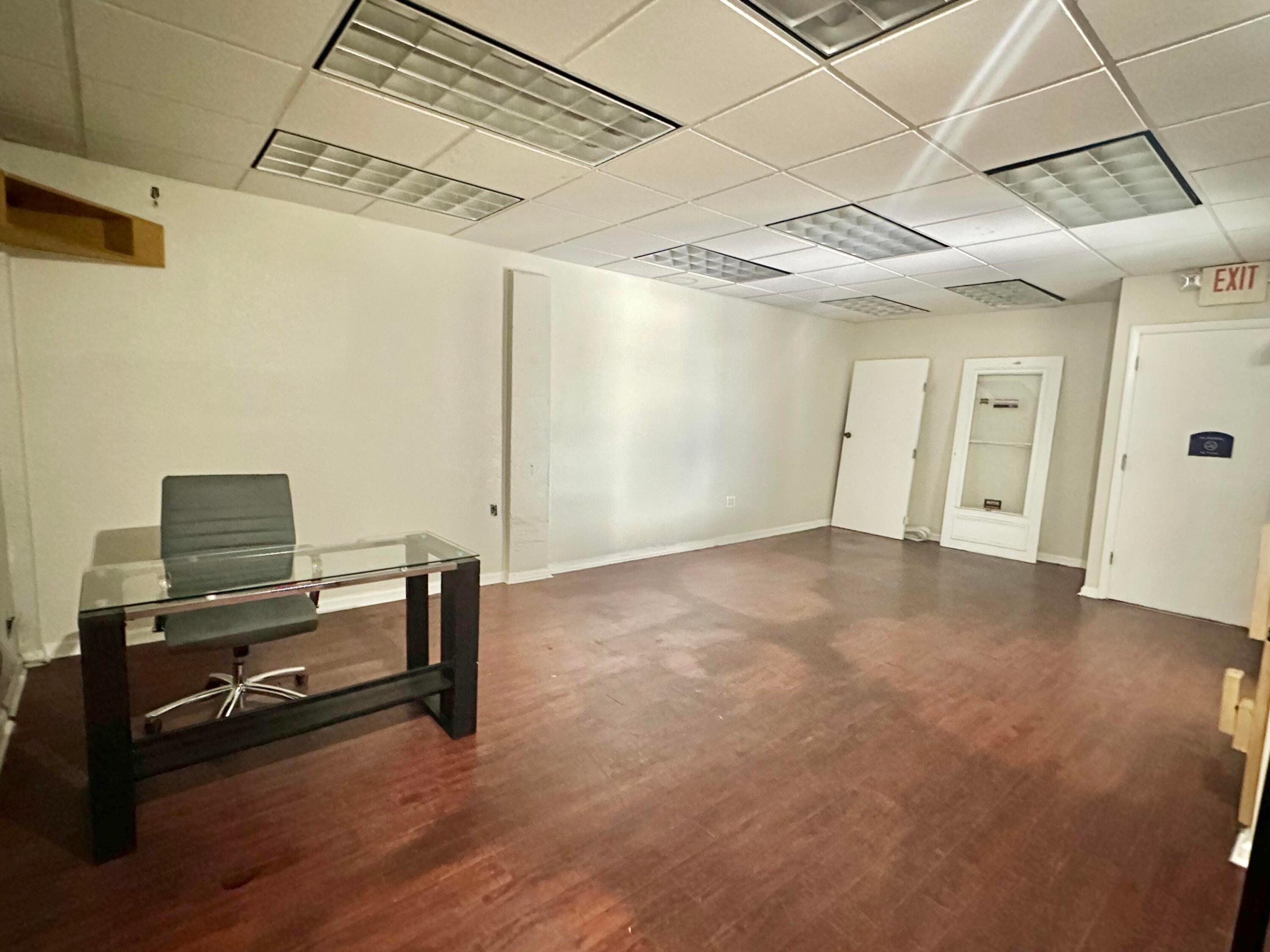 main property photo 44