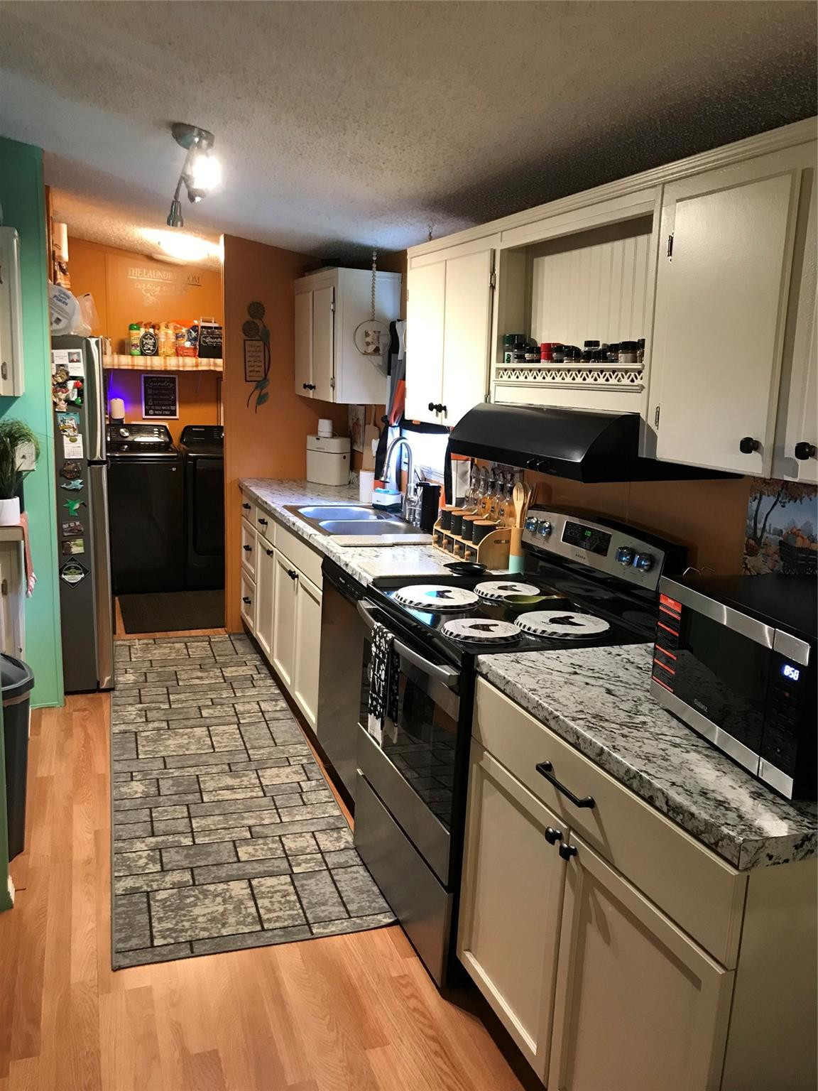 main property photo 2