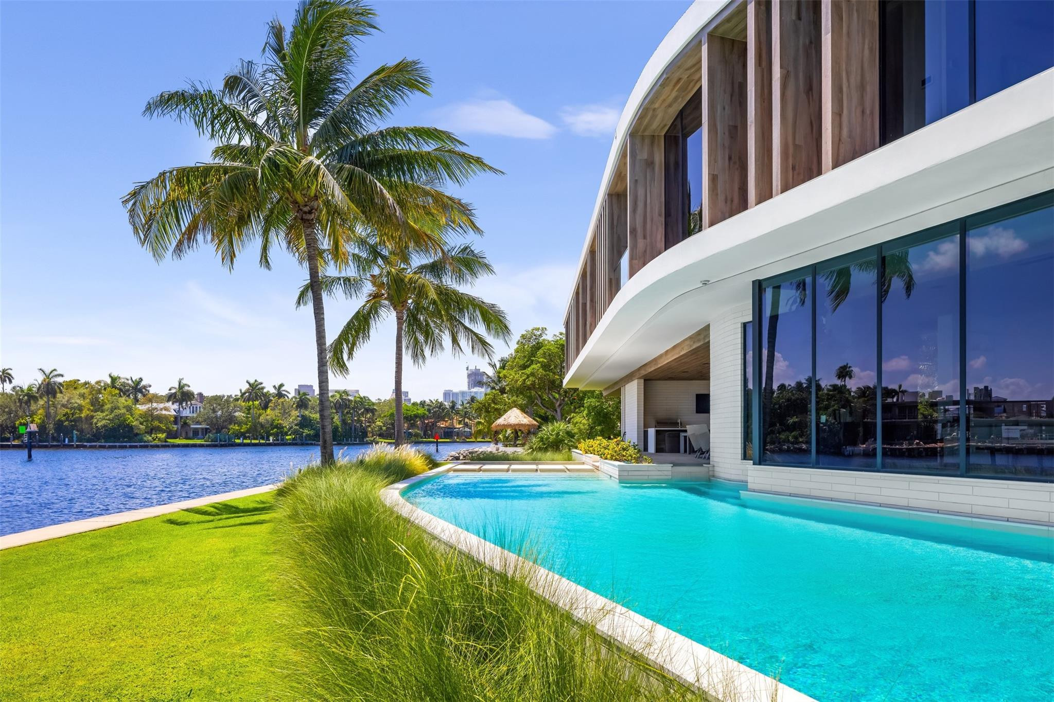 main property photo 50