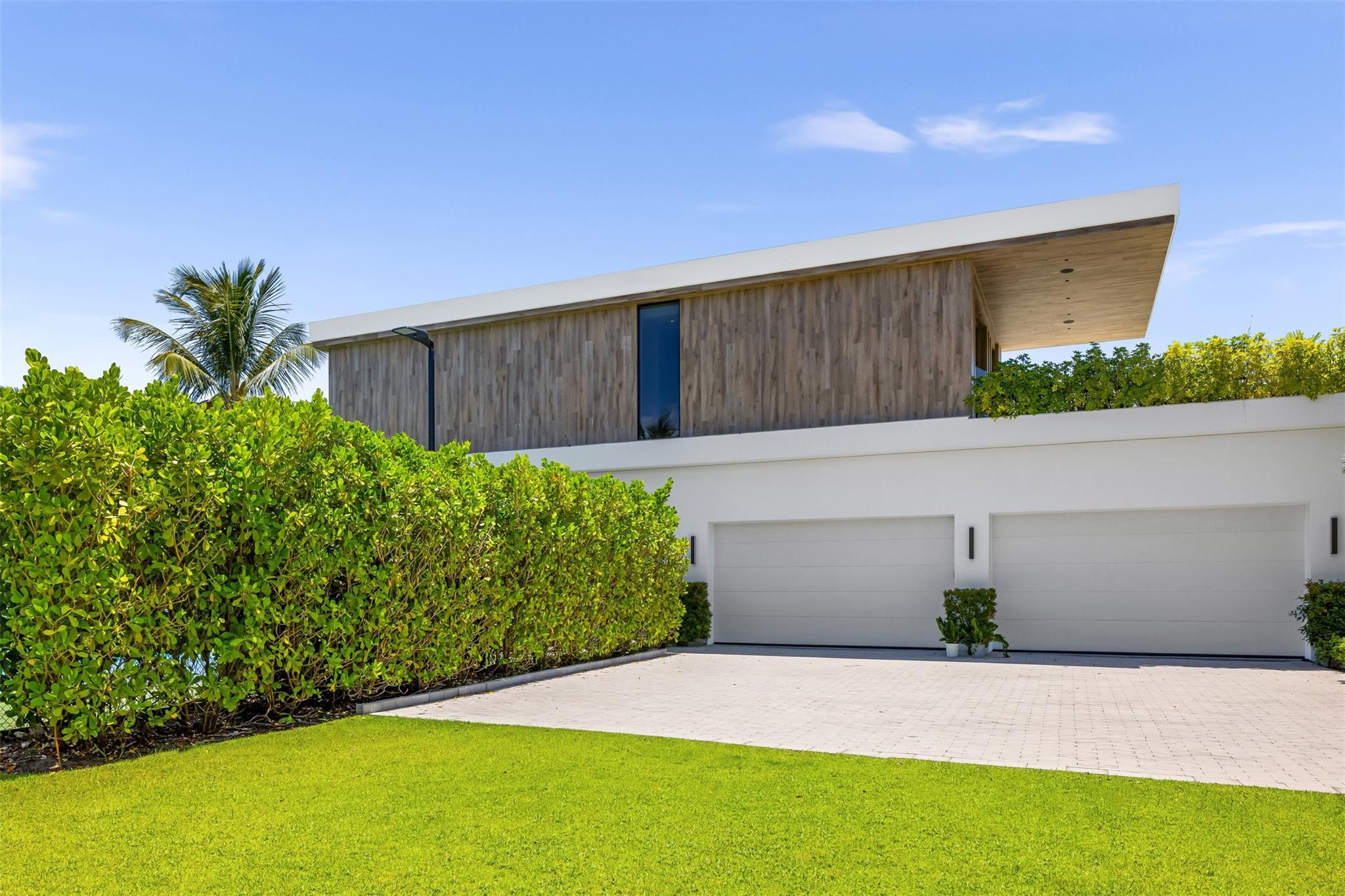main property photo 54