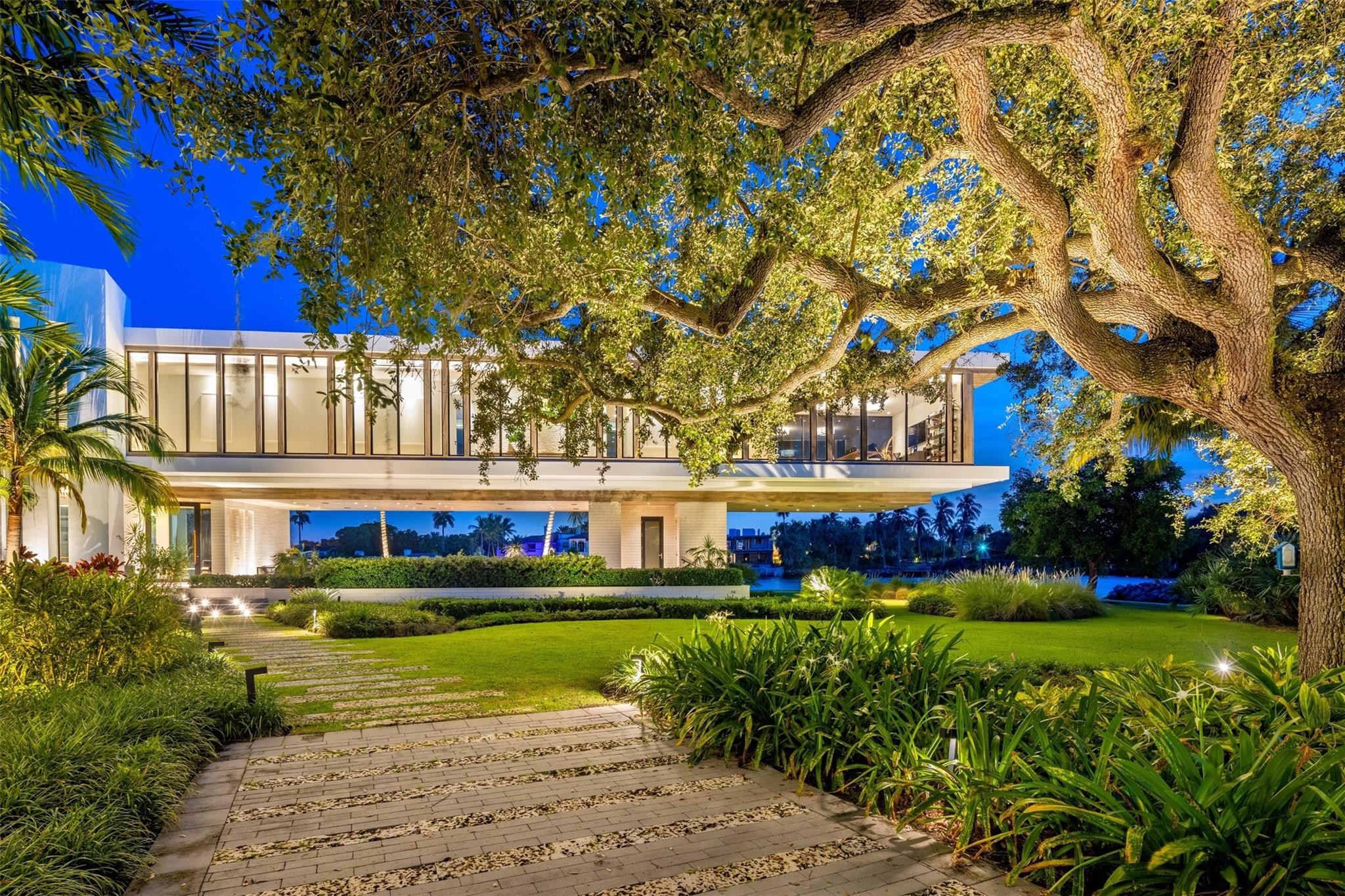 main property photo 60