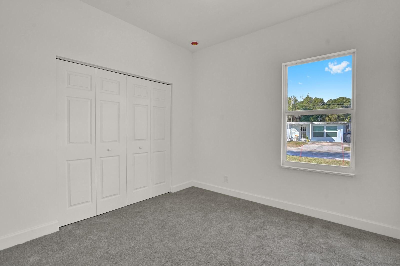 property viewer photo 15