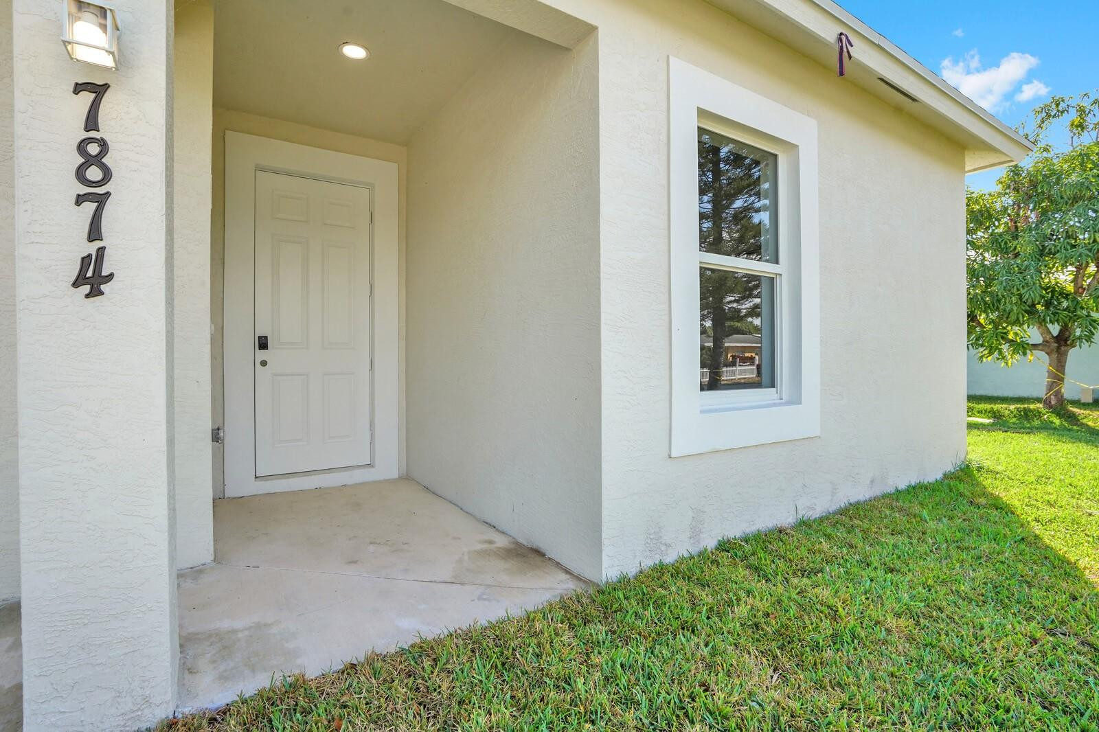 property viewer photo 3
