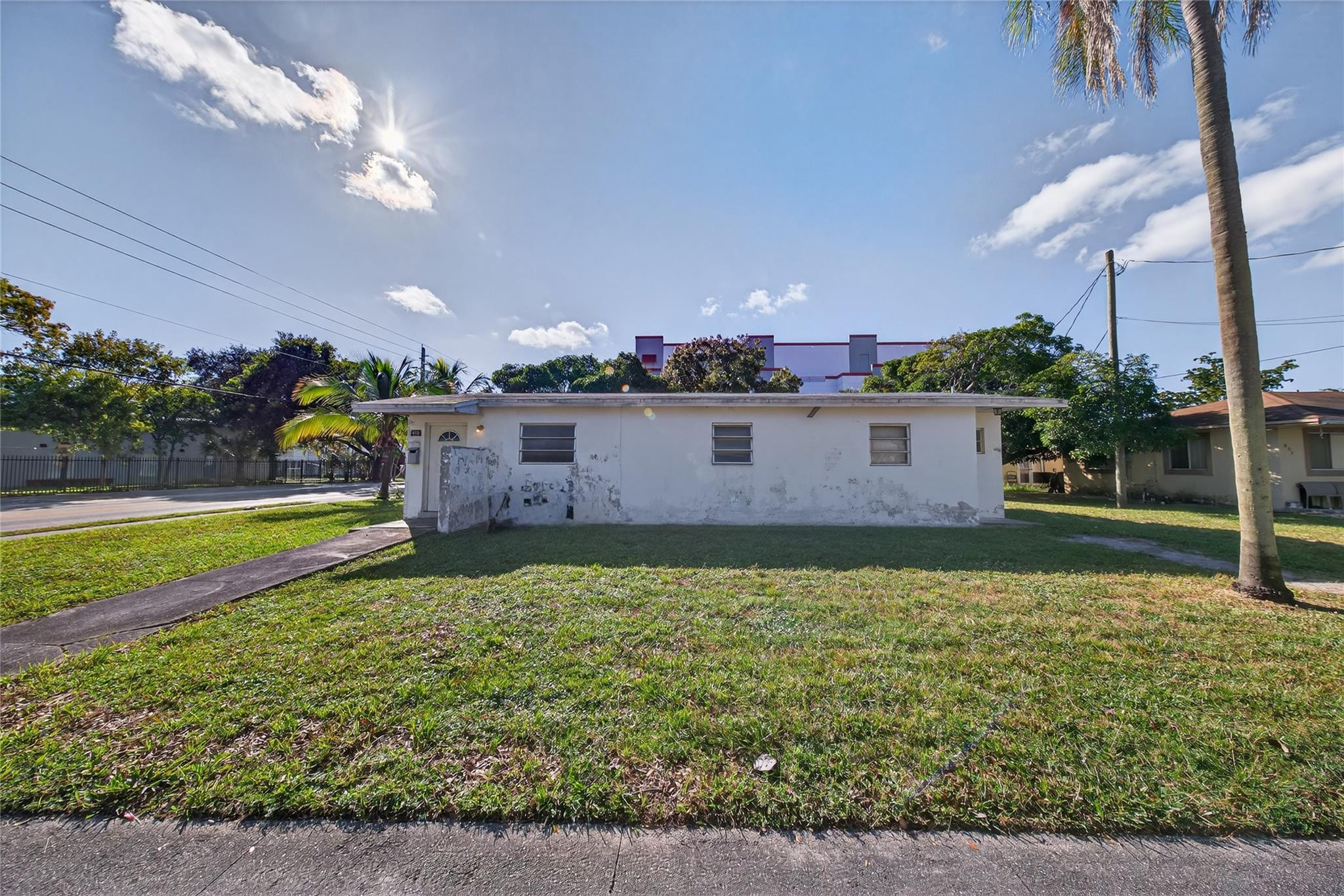 main property photo 16