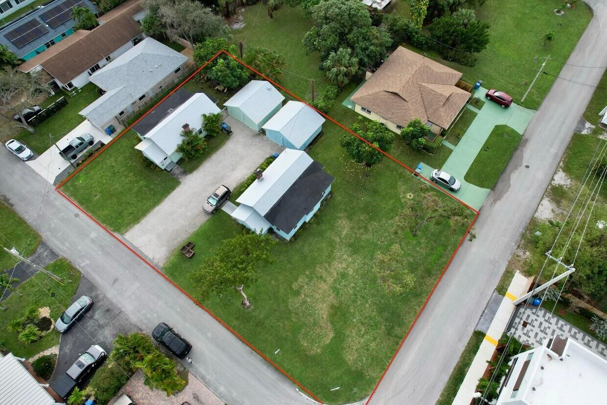 main property photo 15