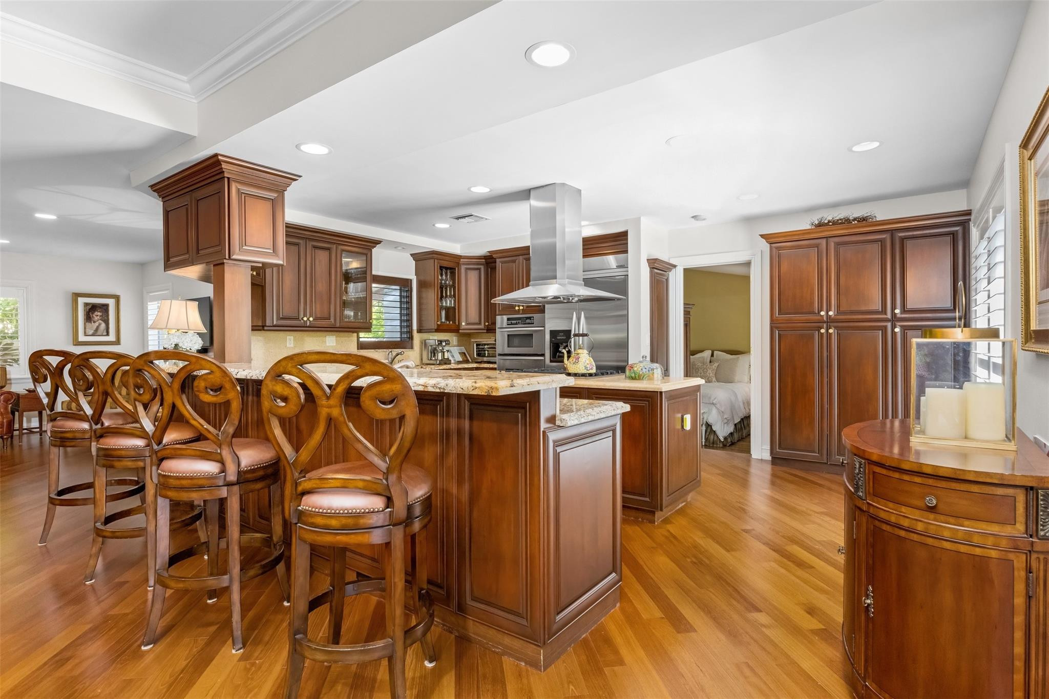main property photo 18
