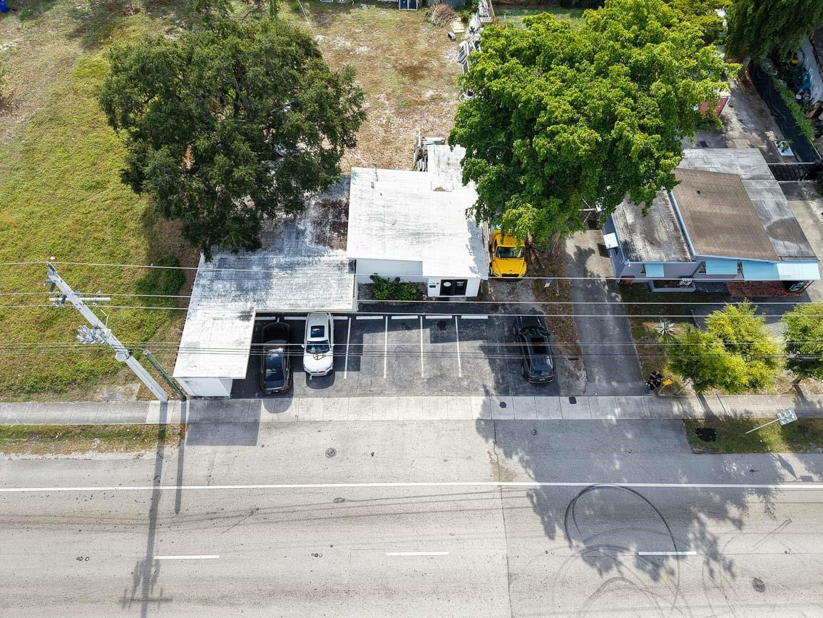 main property photo 29