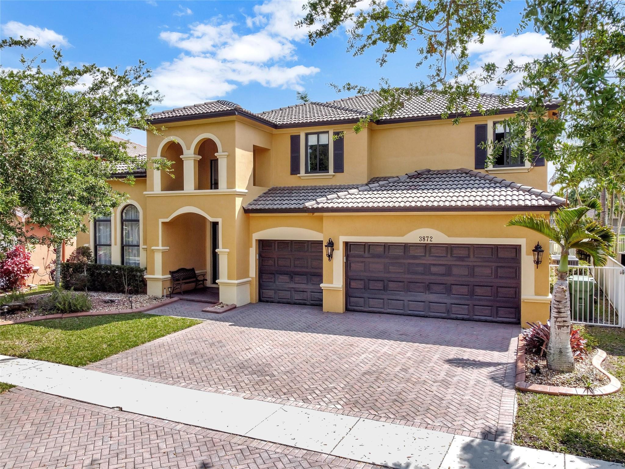 main property photo 25